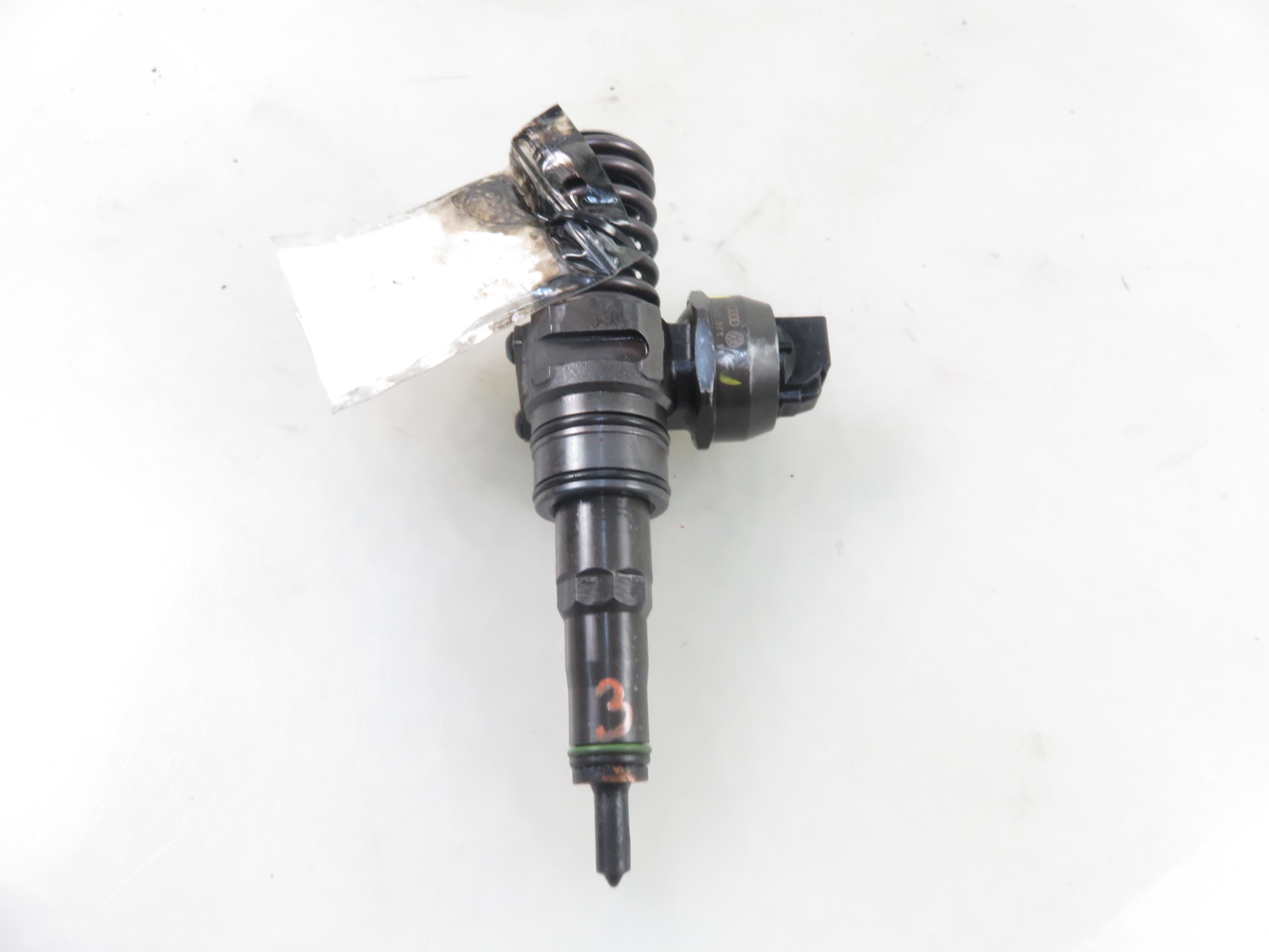 VOLKSWAGEN Golf 6 generation (2008-2015) Oil Injector 038130073BN 25451163