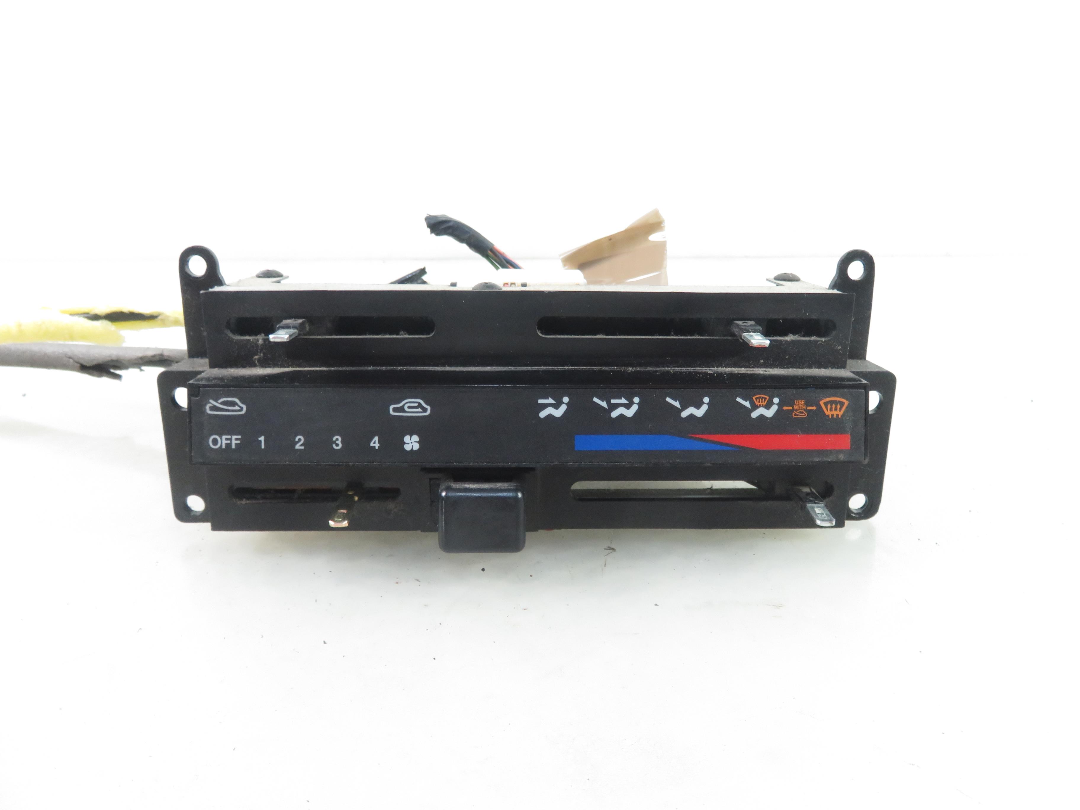 HYUNDAI H-1 Starex (1997-2007) Climate  Control Unit 25585982