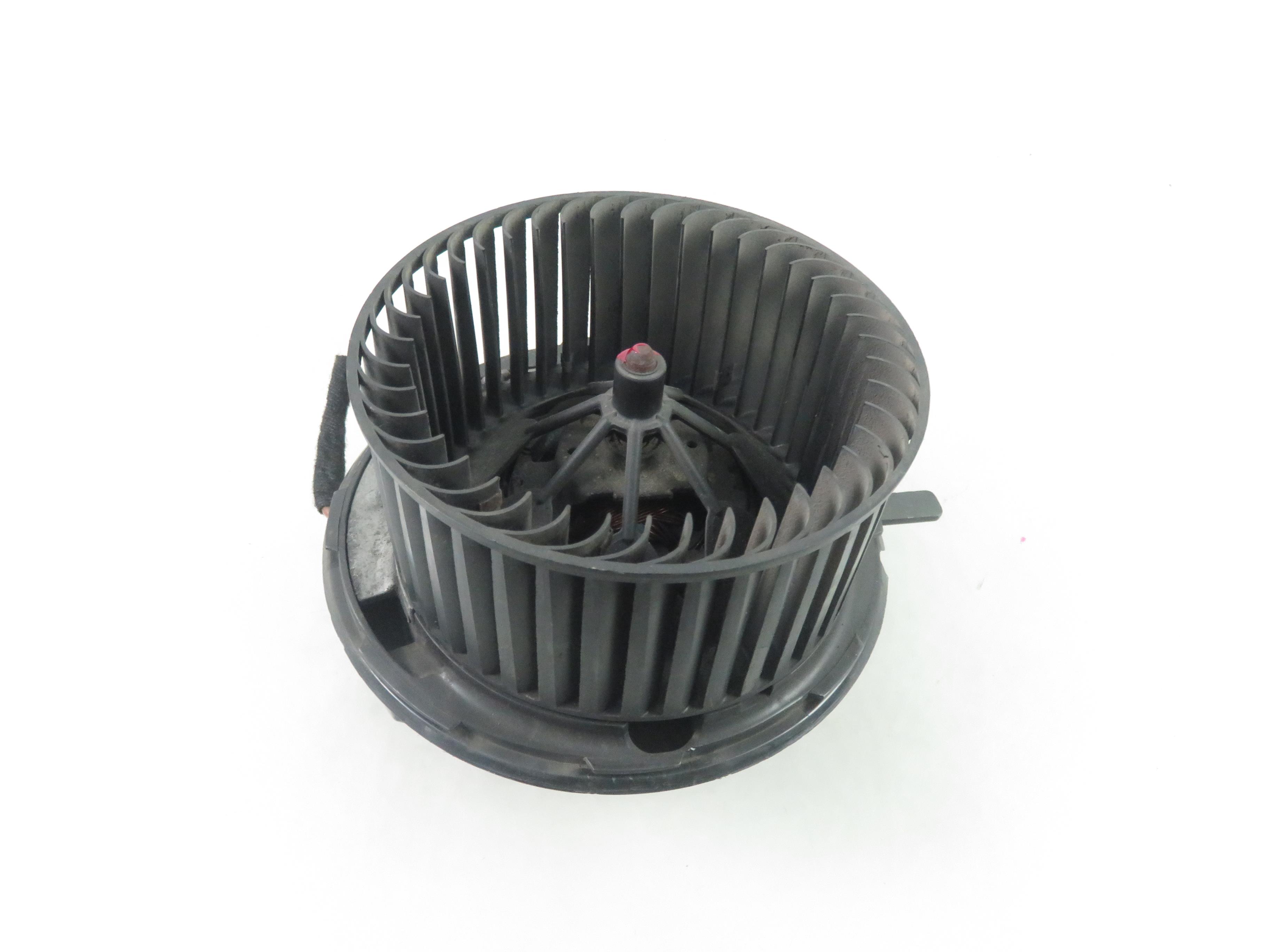 VOLKSWAGEN Golf 5 generation (2003-2009) Salona mazā ventilatora relejs 1K1820015, F983228M 25580217