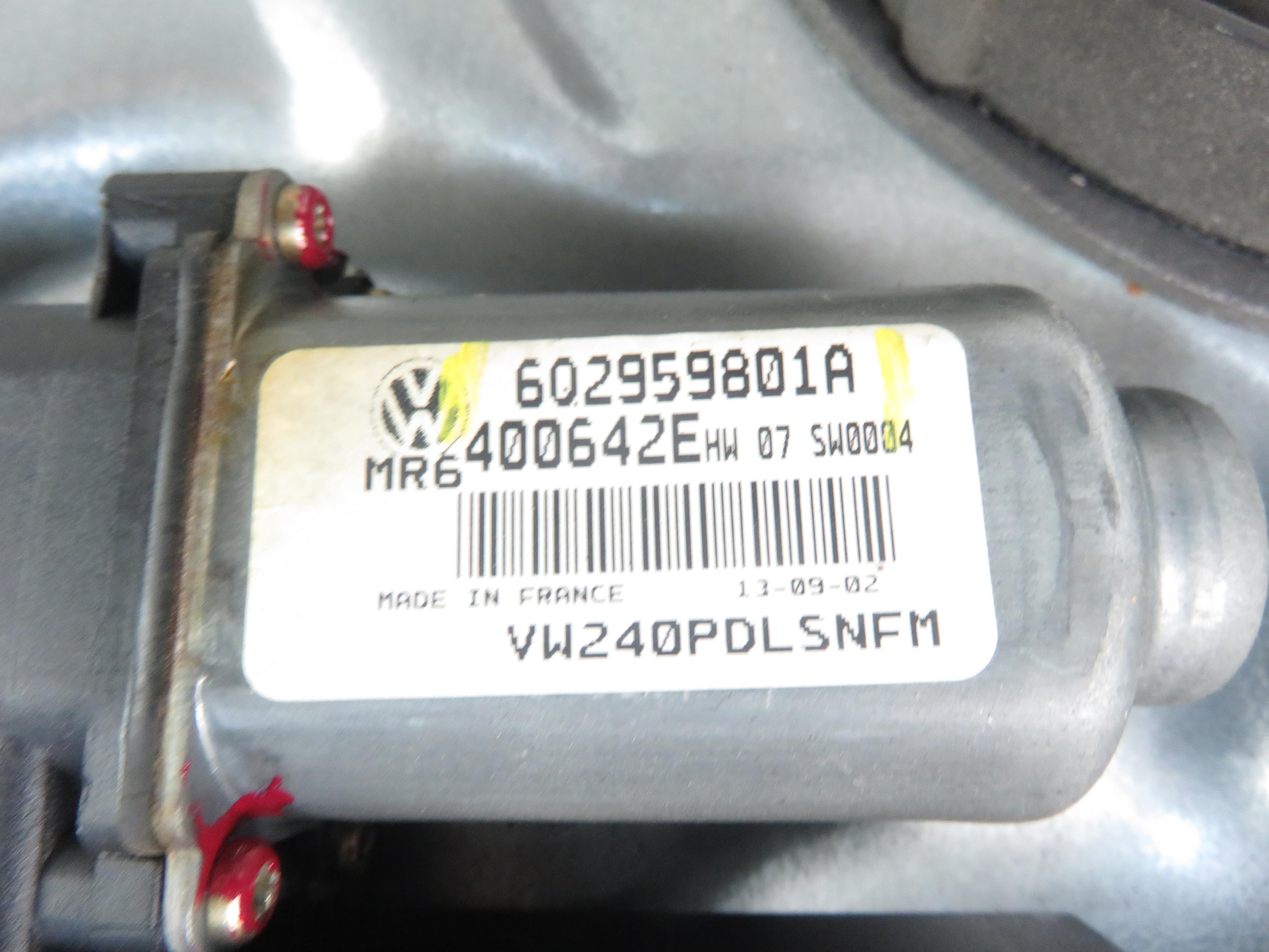 VOLKSWAGEN Polo 4 generation (2001-2009) Ridicător de geam ușă dreapta față 6Q4837402H, 6Q2959801A 25604781