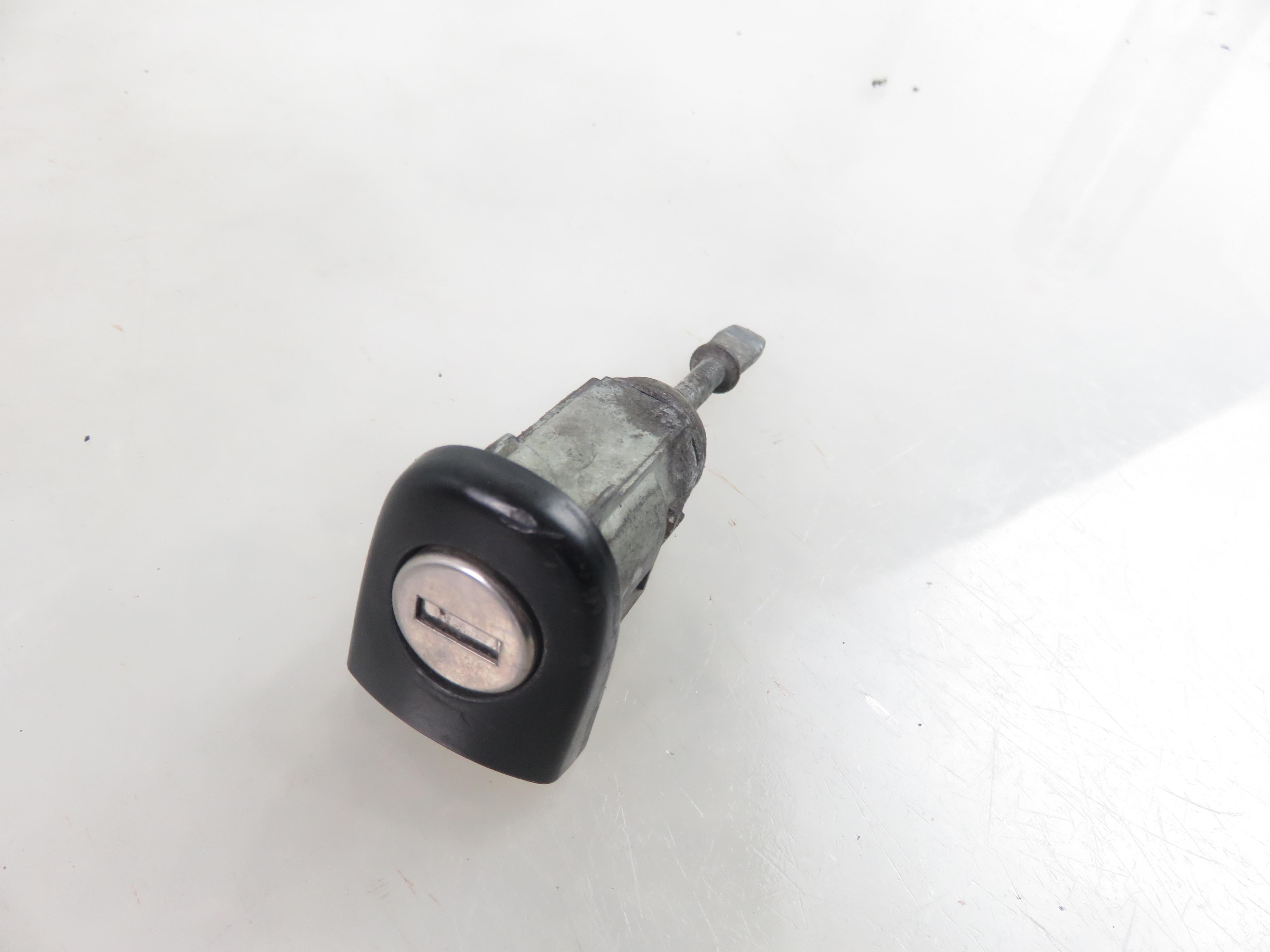 SEAT Arosa 6H (1997-2004) Ignition Lock 357905851F 25681449