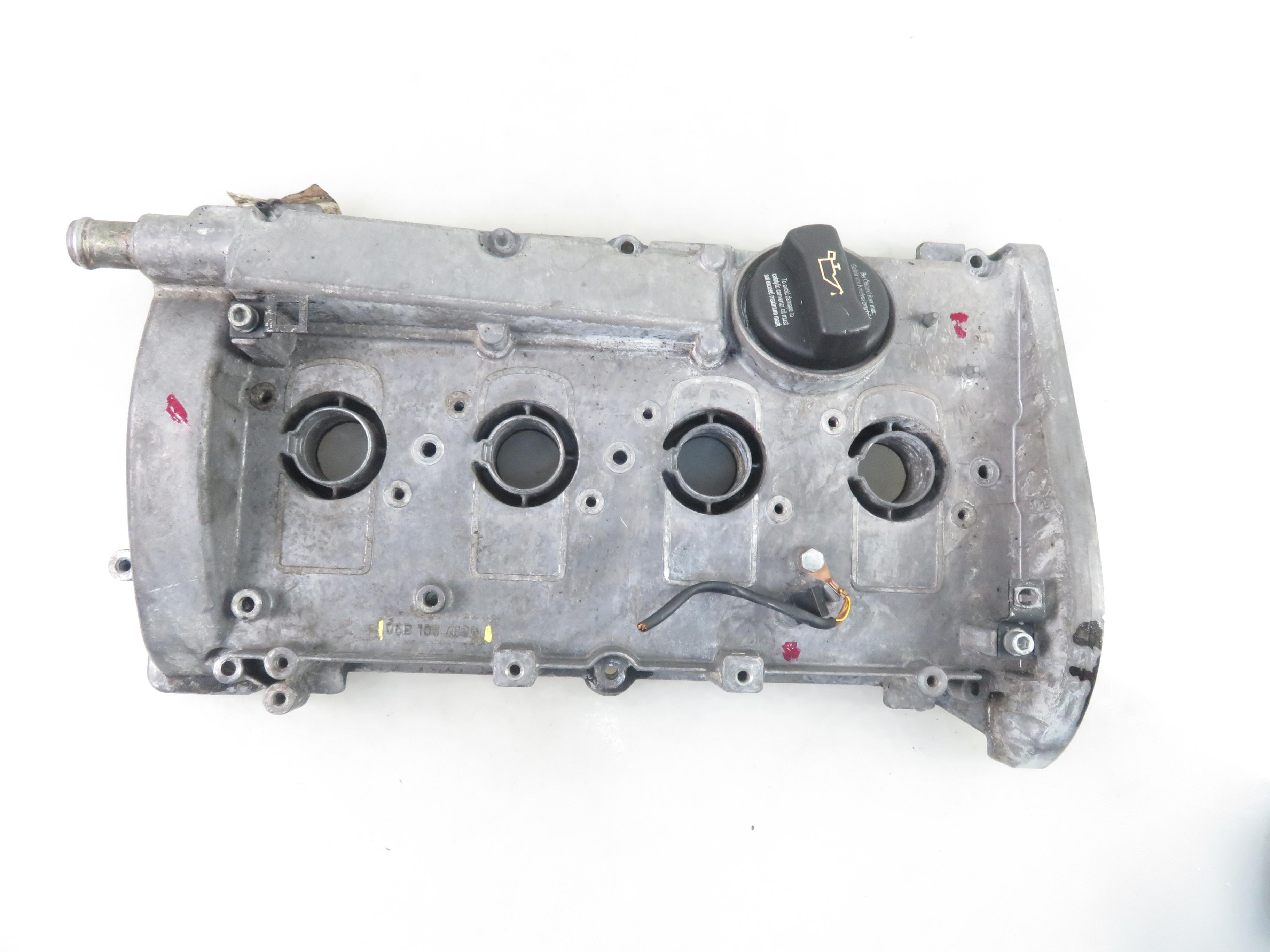 VOLKSWAGEN Passat Variant 1 generation (2010-2024) Valve Cover 06B103469N 25630748