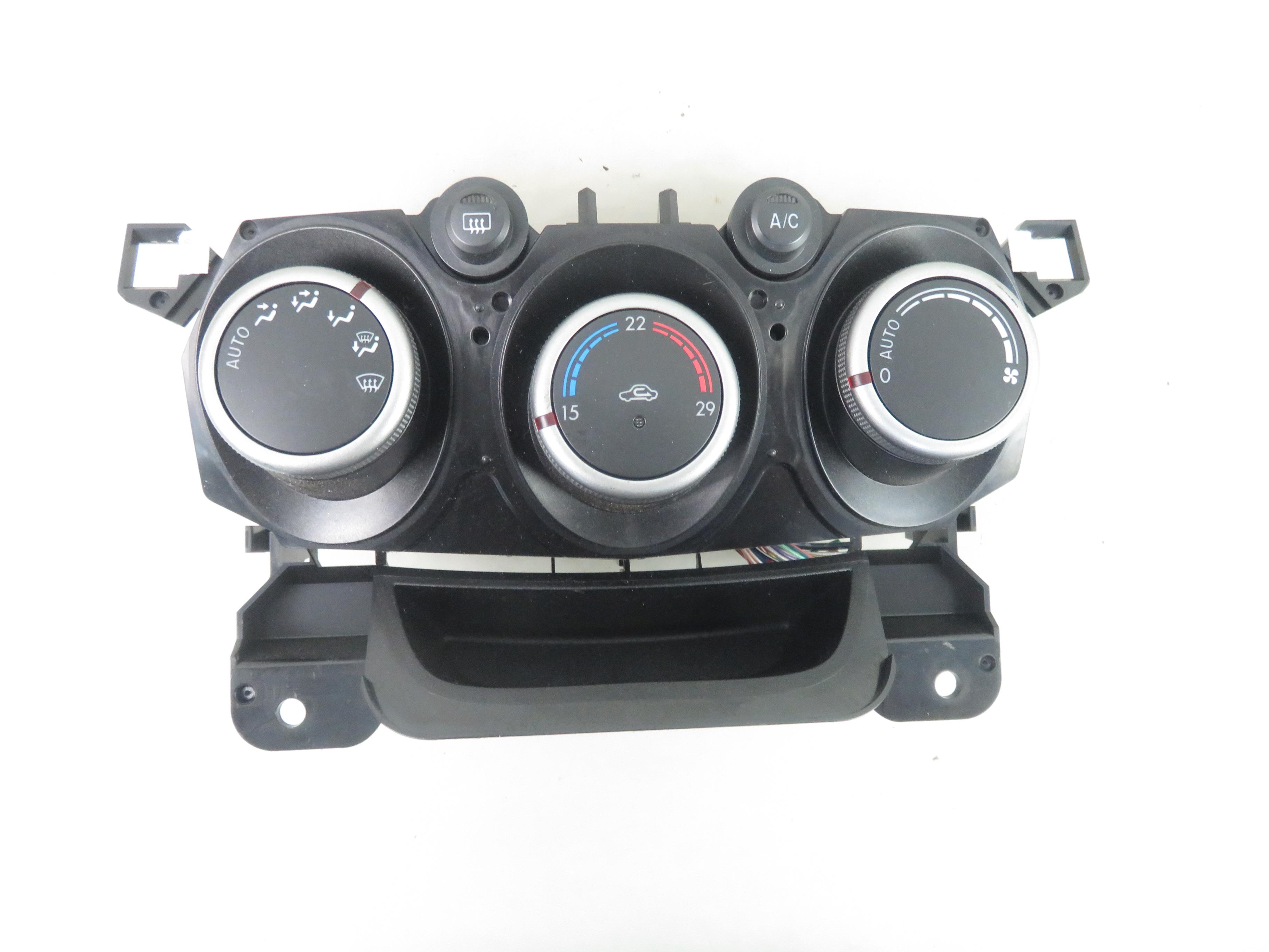 MAZDA 2 2 generation (2007-2014) Klimakontrollenhet DP7661190 25681381