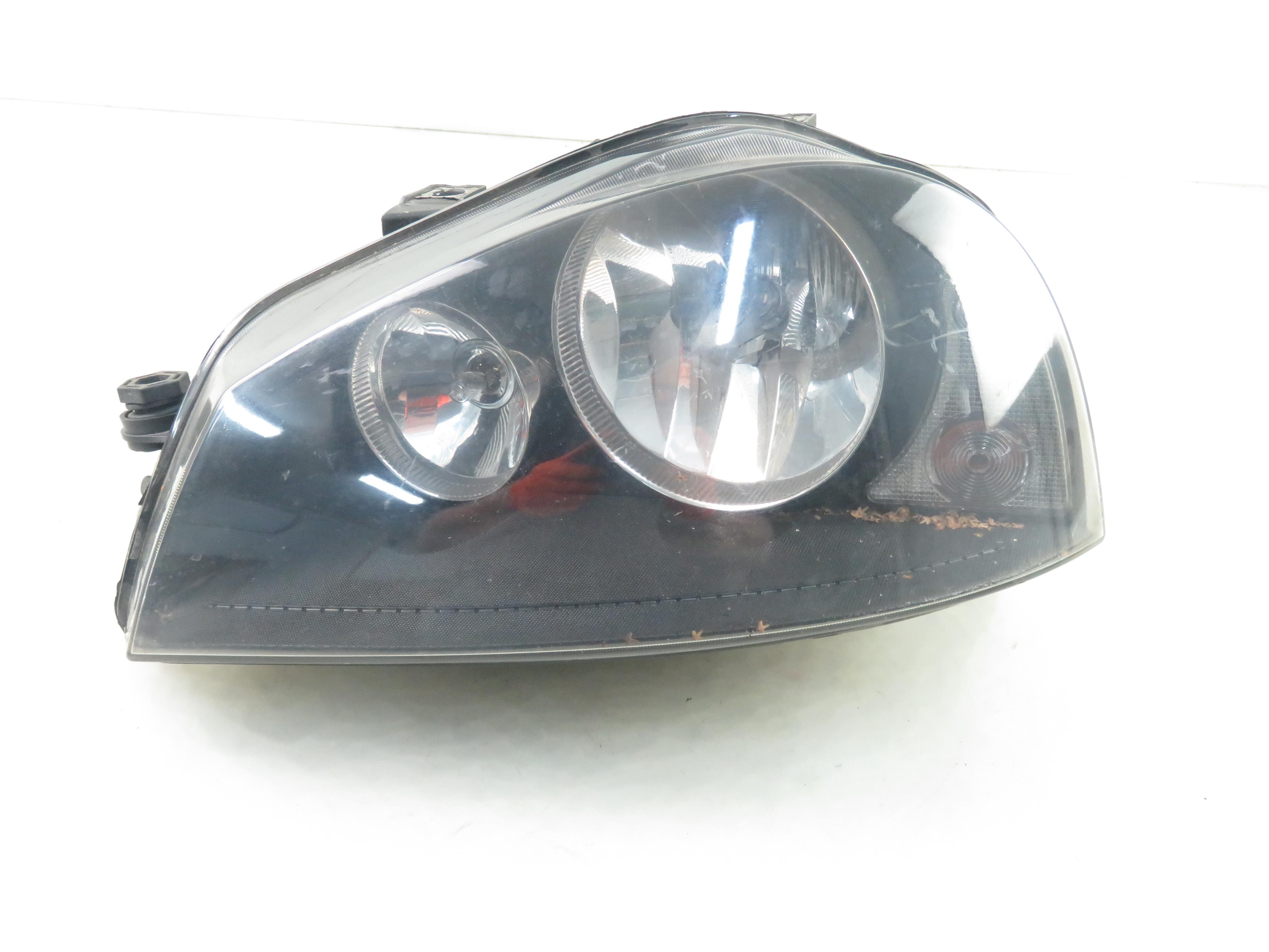 SEAT Arosa 6H (1997-2004) Front Left Headlight 25615635