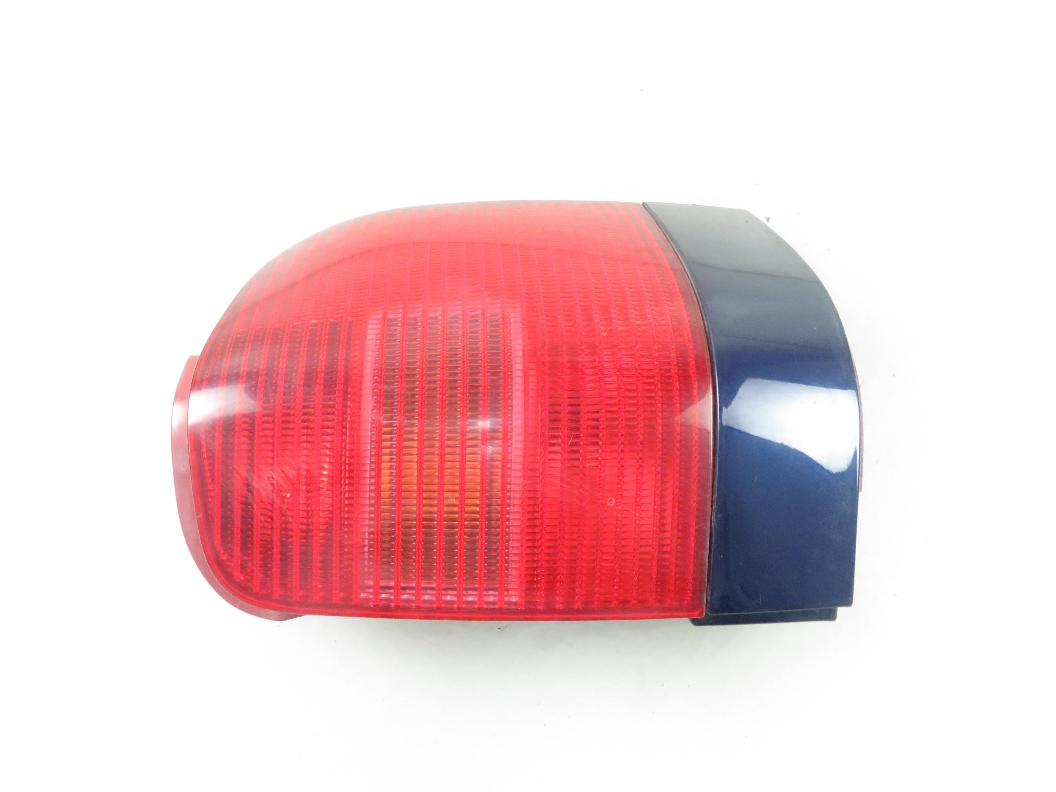 SEAT Alhambra 1 generation (1996-2010) Rear Right Taillight Lamp 7M3945258 25630868