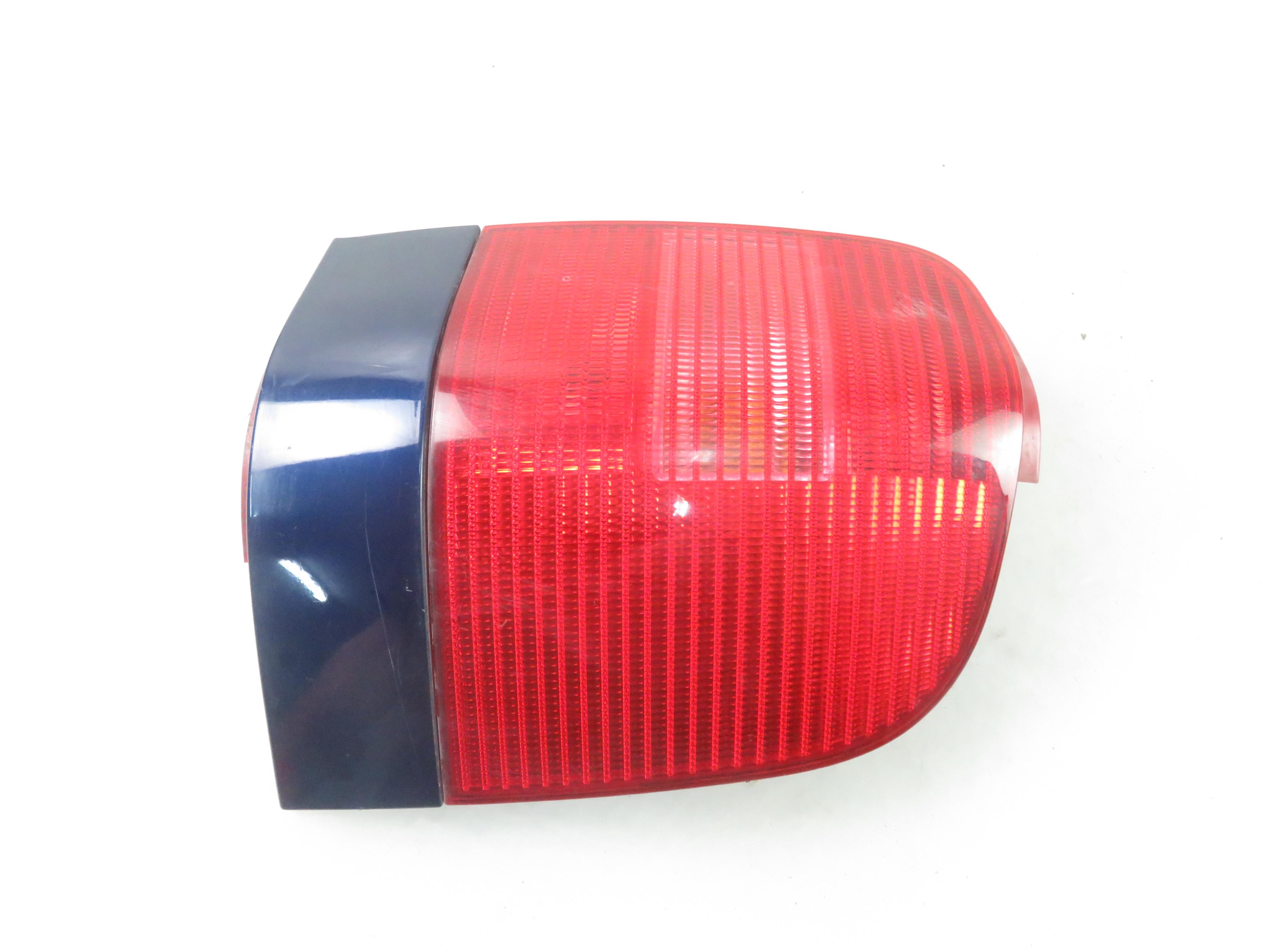 SEAT Alhambra 1 generation (1996-2010) Rear Right Taillight Lamp 7M3945258 25630868