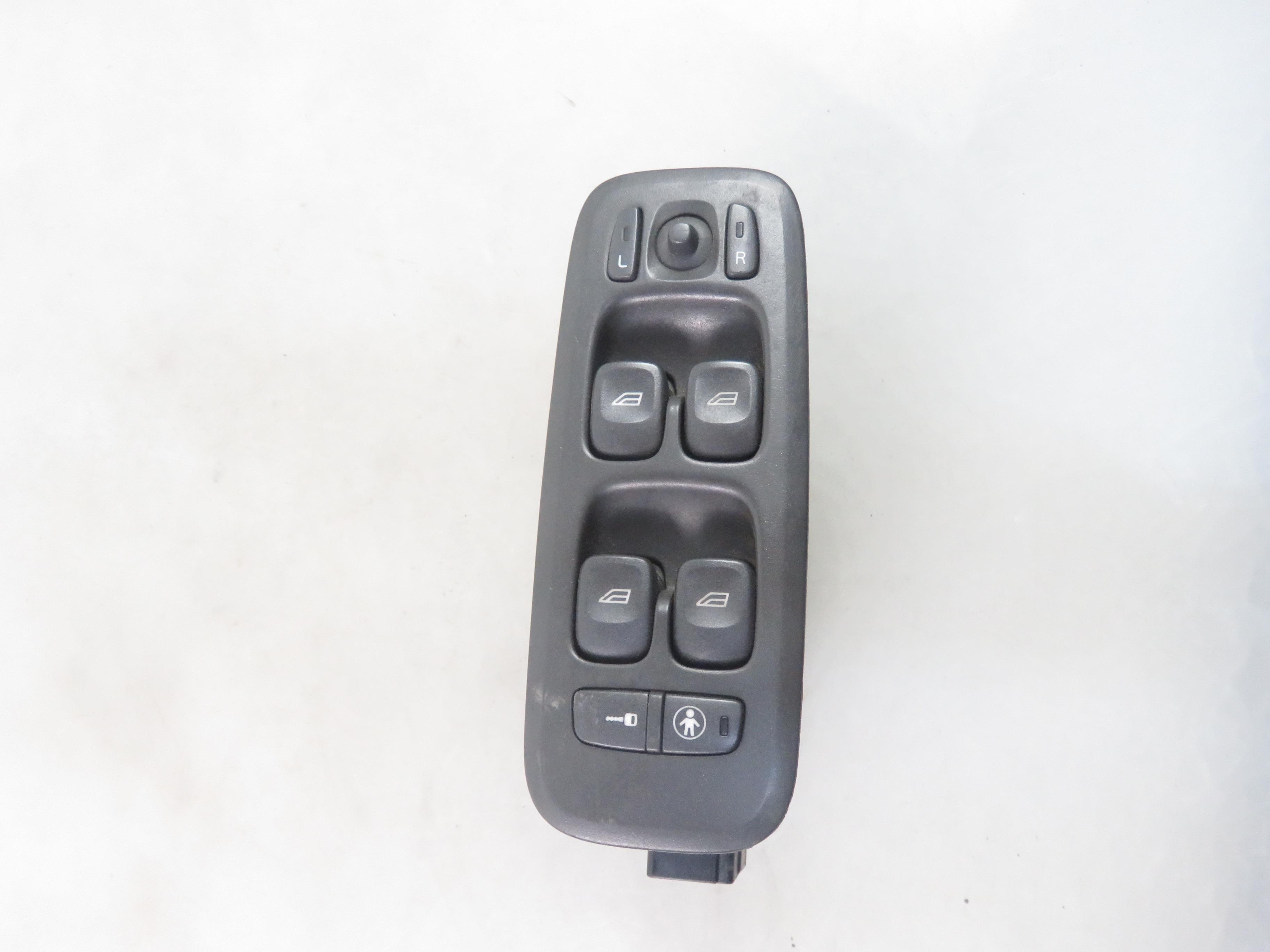 VOLVO S60 1 generation (2000-2009) Front Left Door Window Switch 8682949, 09193383 25681547