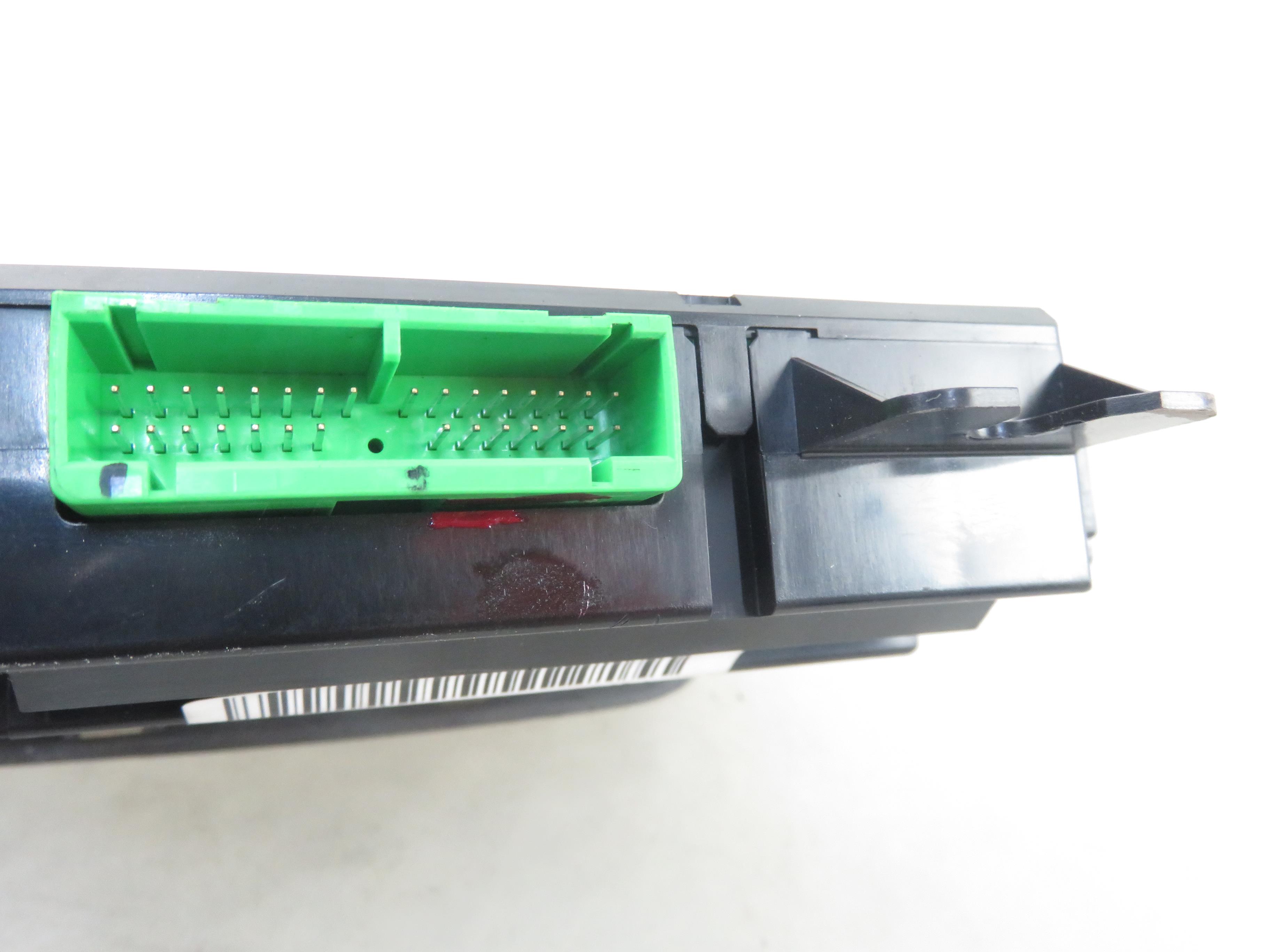 VOLVO S60 1 generation (2000-2009) Front Left Door Window Switch 8682949, 09193383 25681547