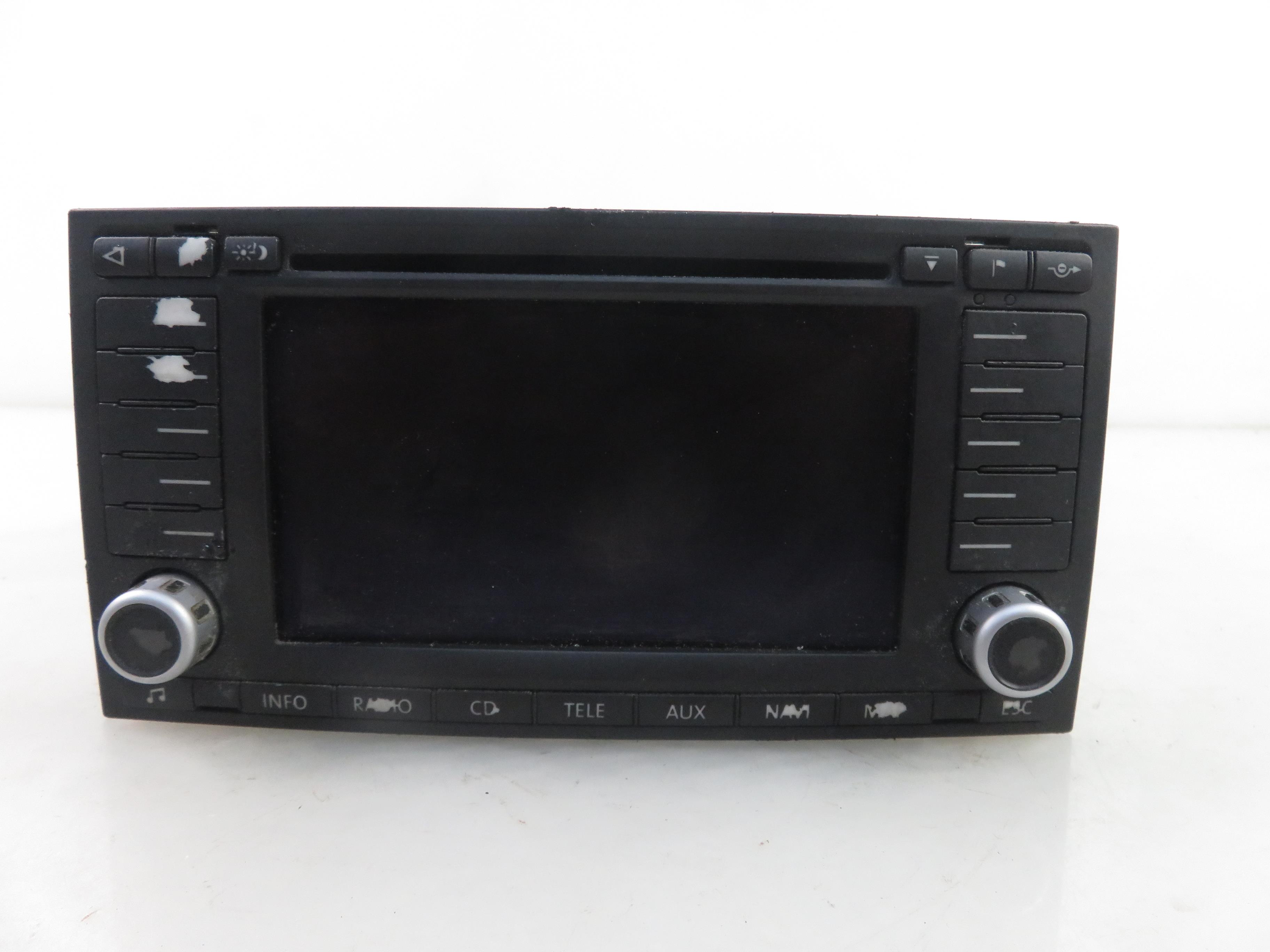 VOLKSWAGEN Touareg 1 generation (2002-2010) Lecteur de musique sans GPS 7L6035191C 25615665