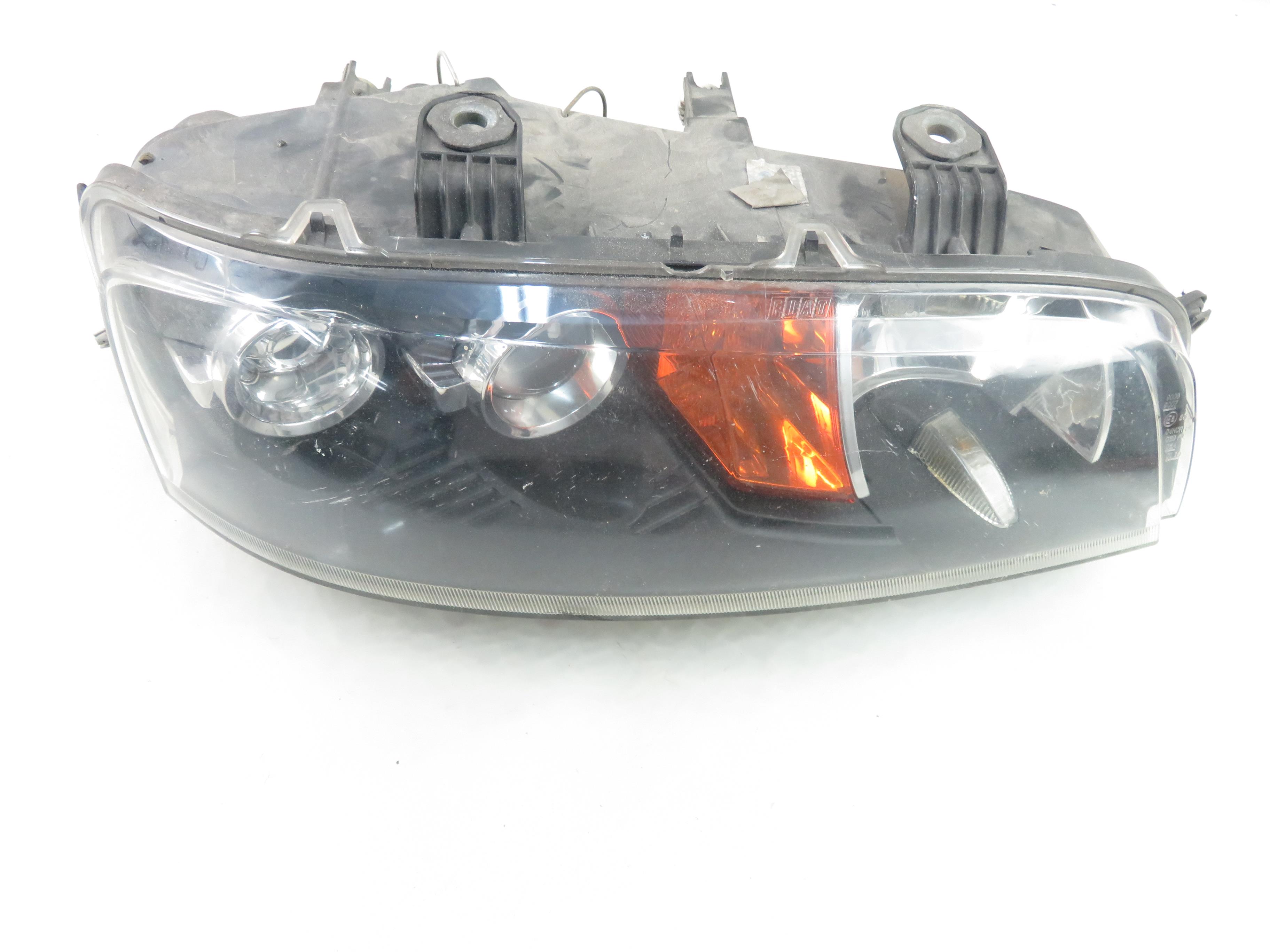 FIAT Punto 2 generation (1999-2003) Front Right Headlight 25830470