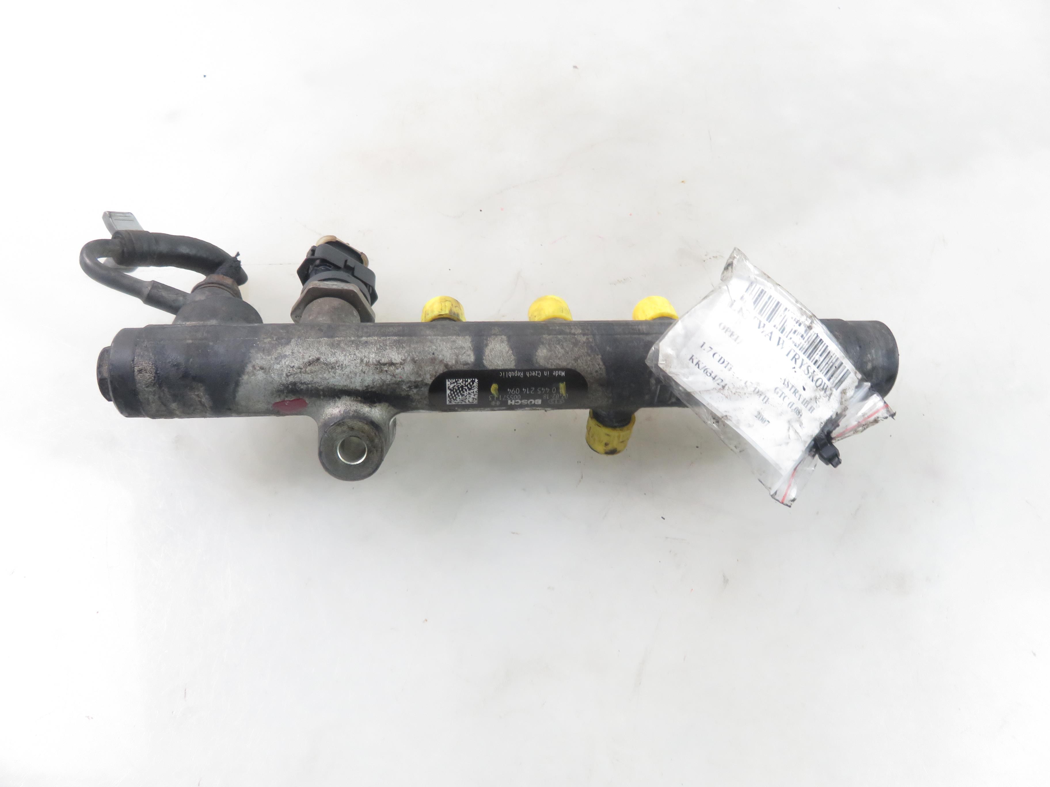 OPEL Astra H (2004-2014) Fuel Rail 0445214094 25701637