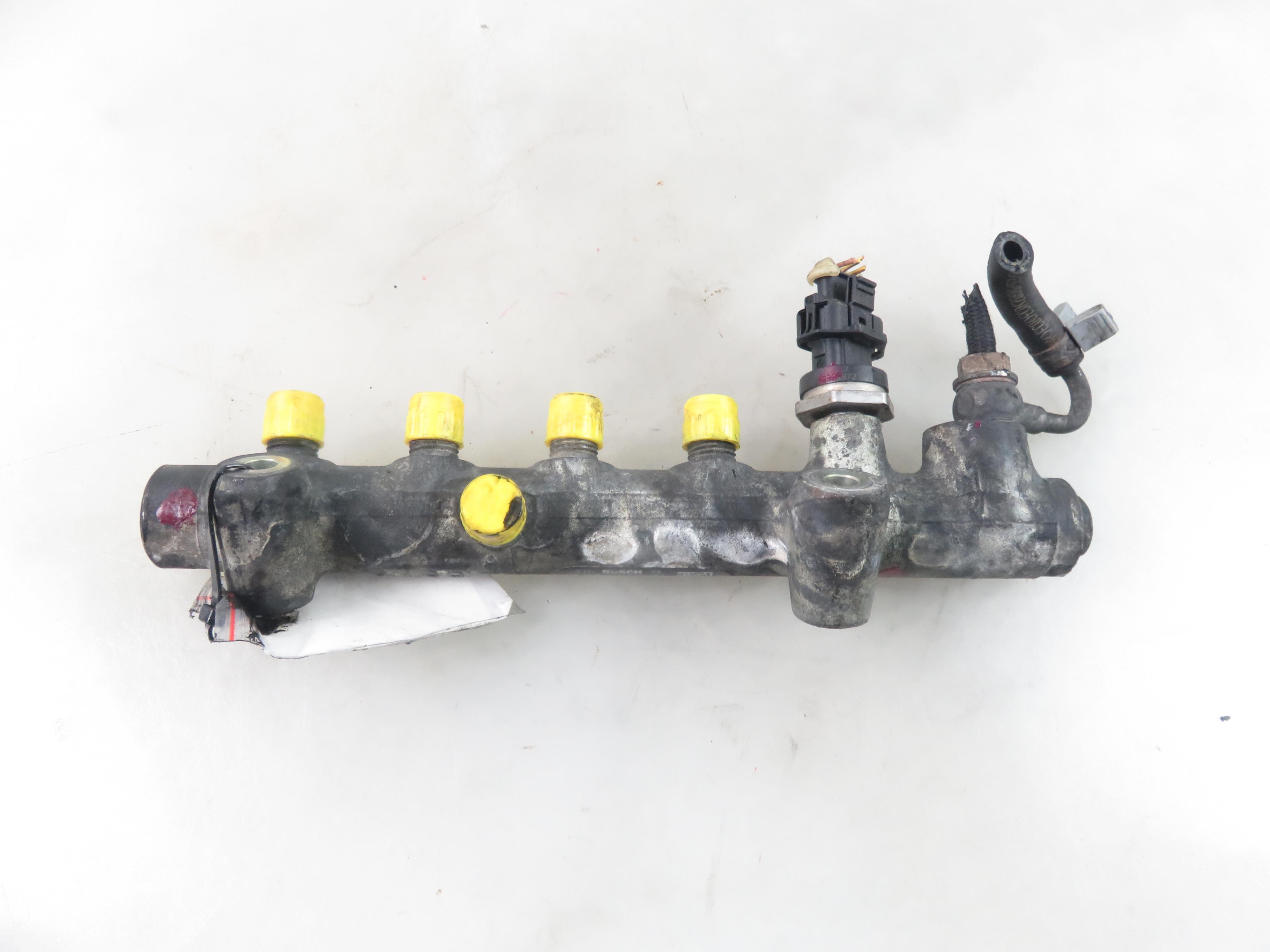 OPEL Astra H (2004-2014) Fuel Rail 0445214094 25701637