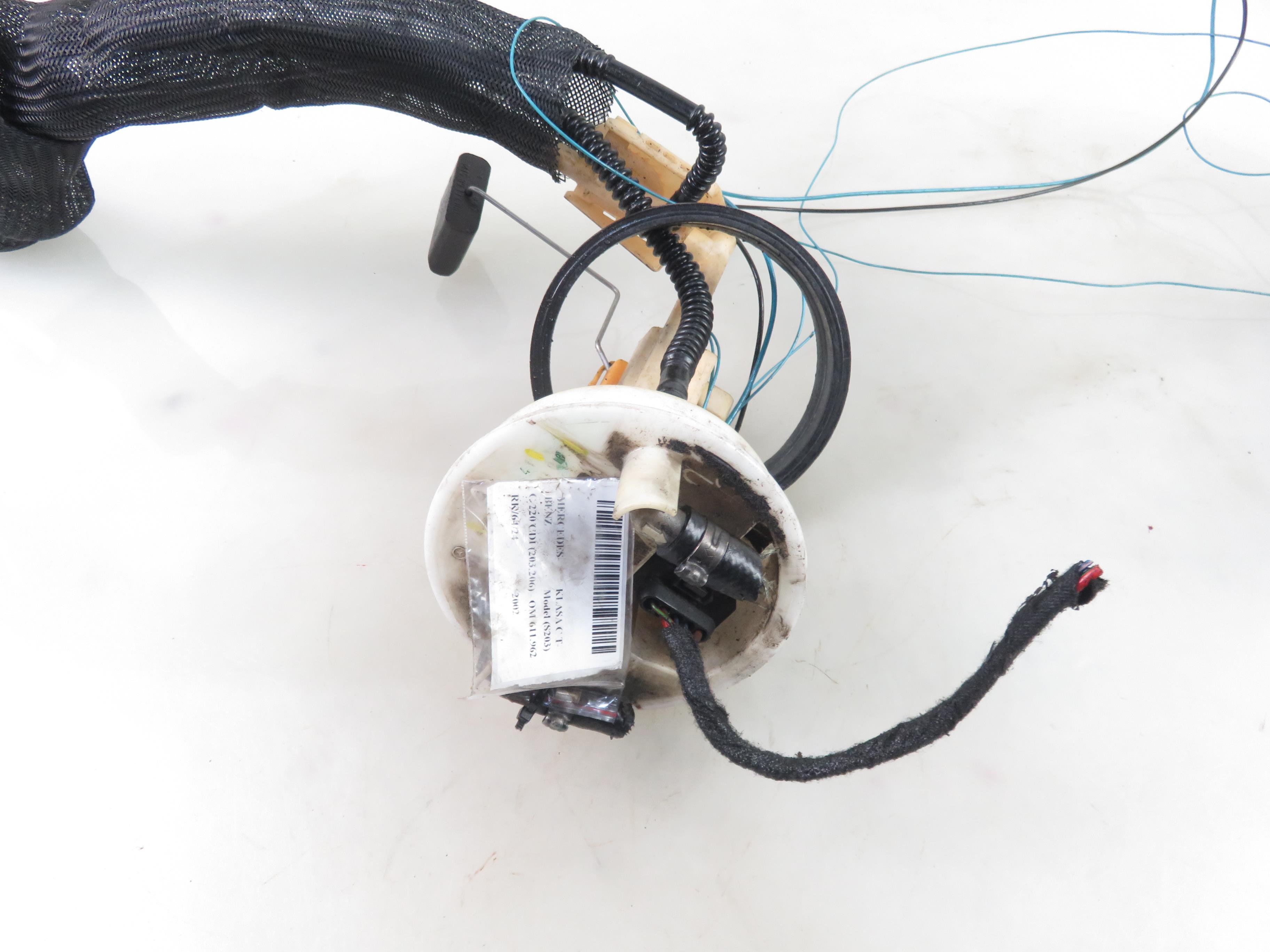 MERCEDES-BENZ C-Class W203/S203/CL203 (2000-2008) Fuel Pump 2114701641,2114701694,0580303018 25758497