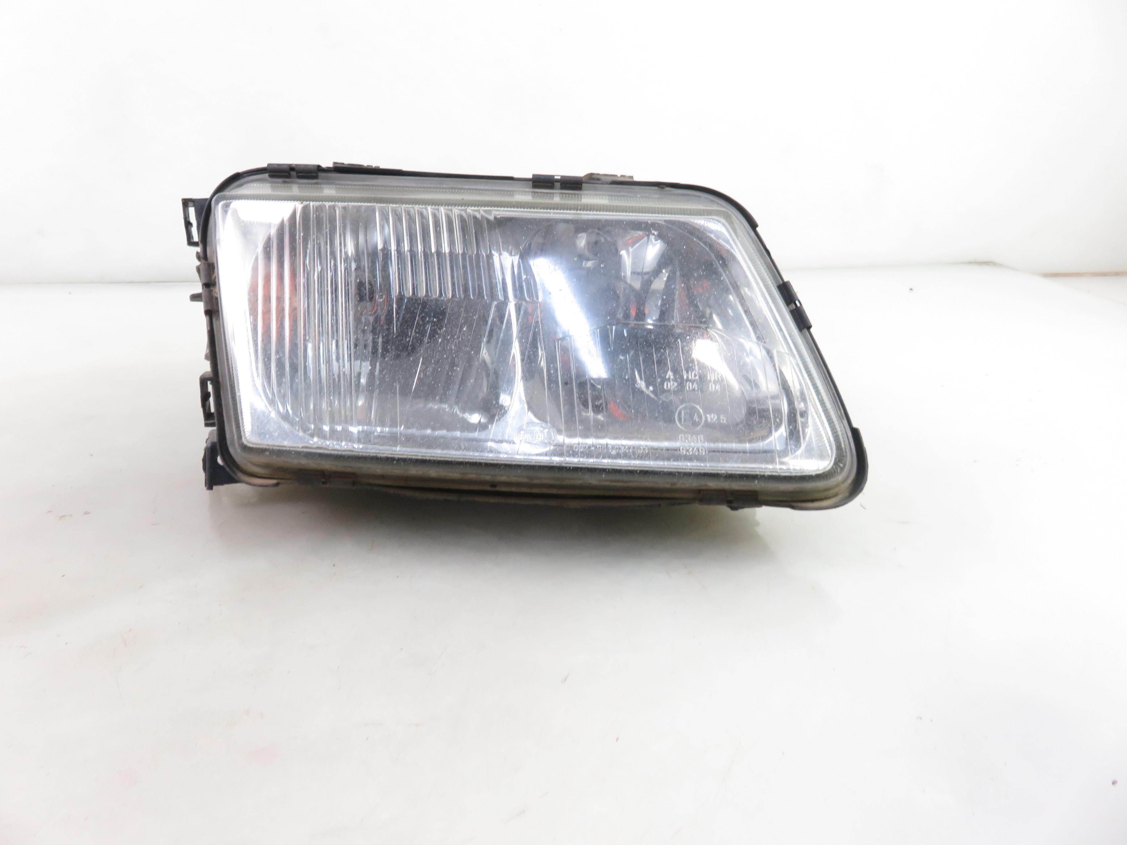 AUDI A3 8L (1996-2003) Front Left Headlight 25758421