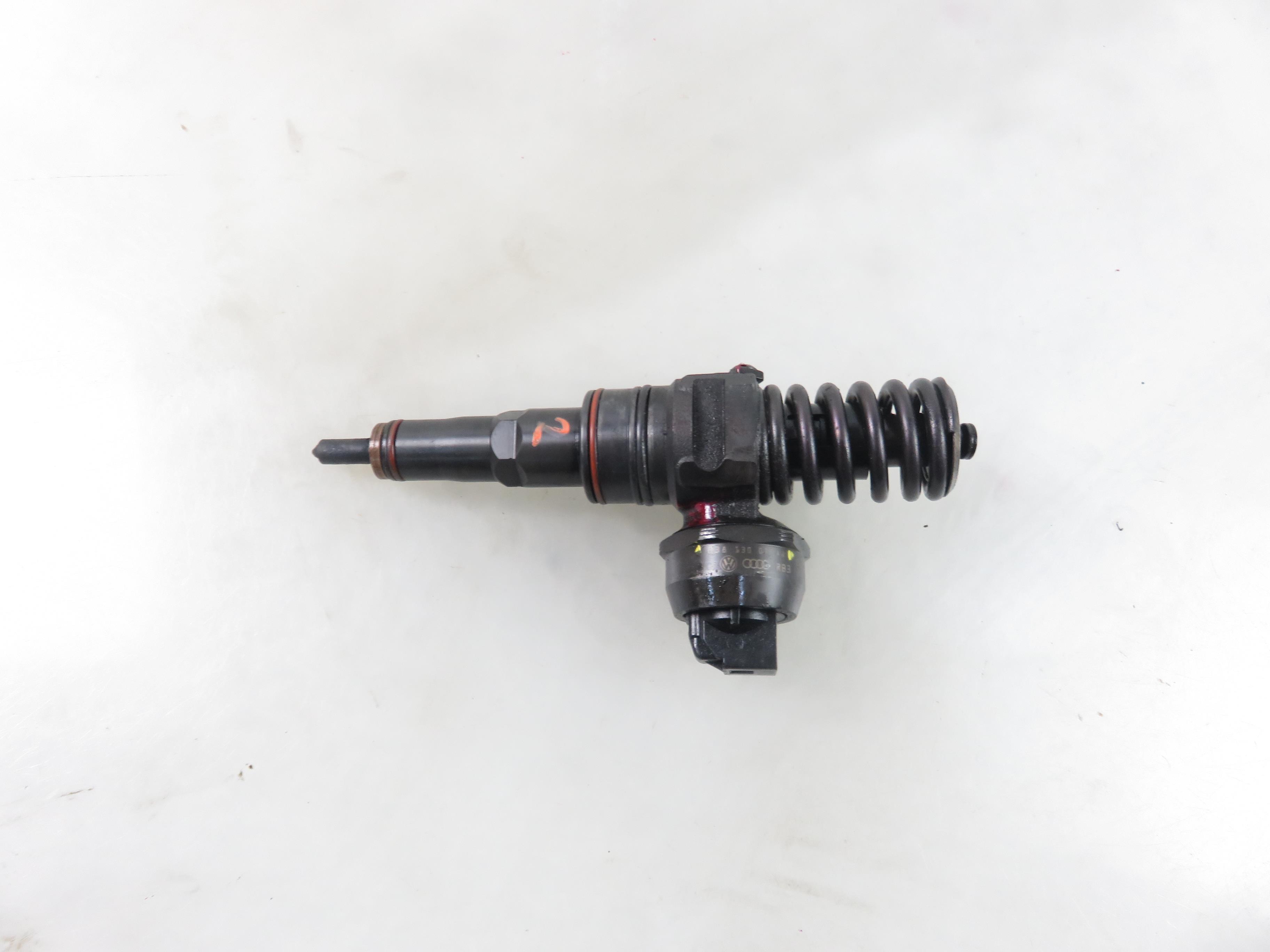 VOLKSWAGEN Passat B5 (1996-2005) Oil Injector 038130073AJ,0414720037 25766449