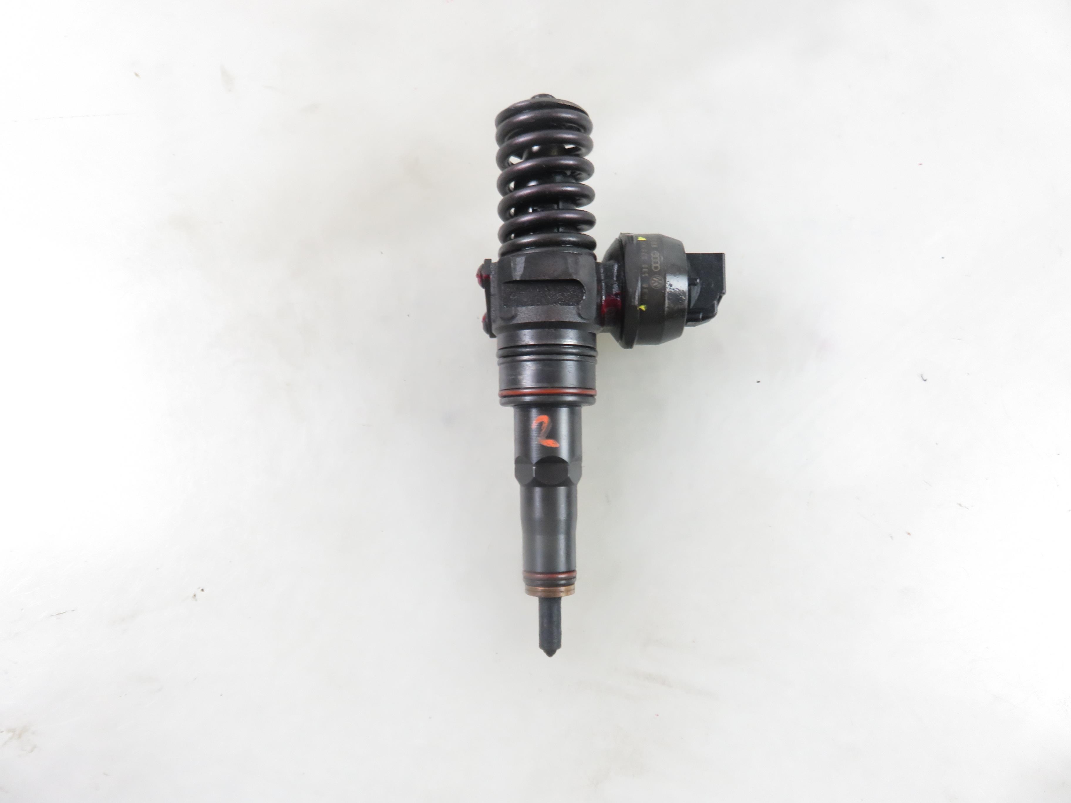 VOLKSWAGEN Passat B5 (1996-2005) Oil Injector 038130073AJ,0414720037 25766449