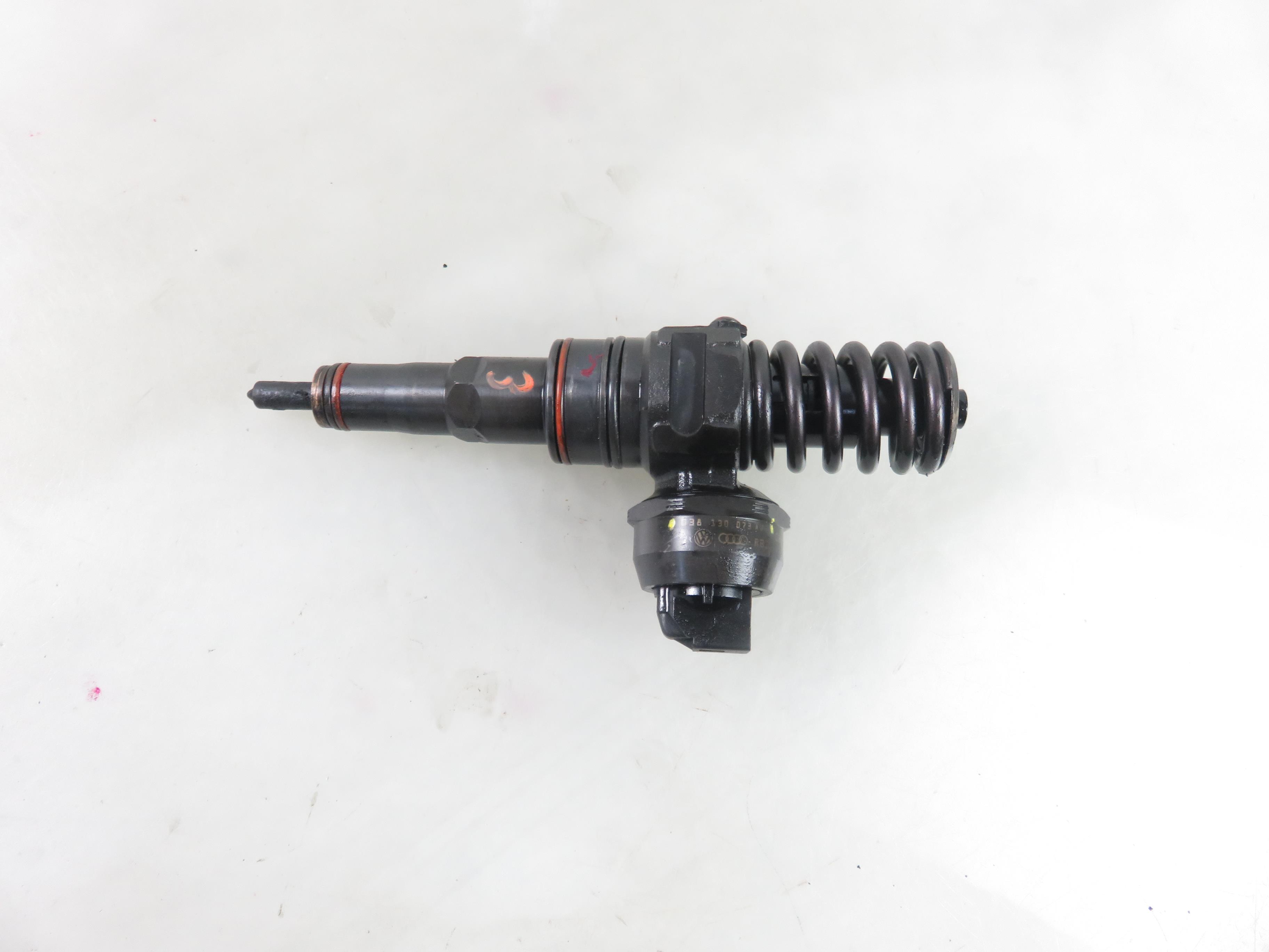 VOLKSWAGEN Passat B5 (1996-2005) Oil Injector 038130073AJ,0414720037 25766281