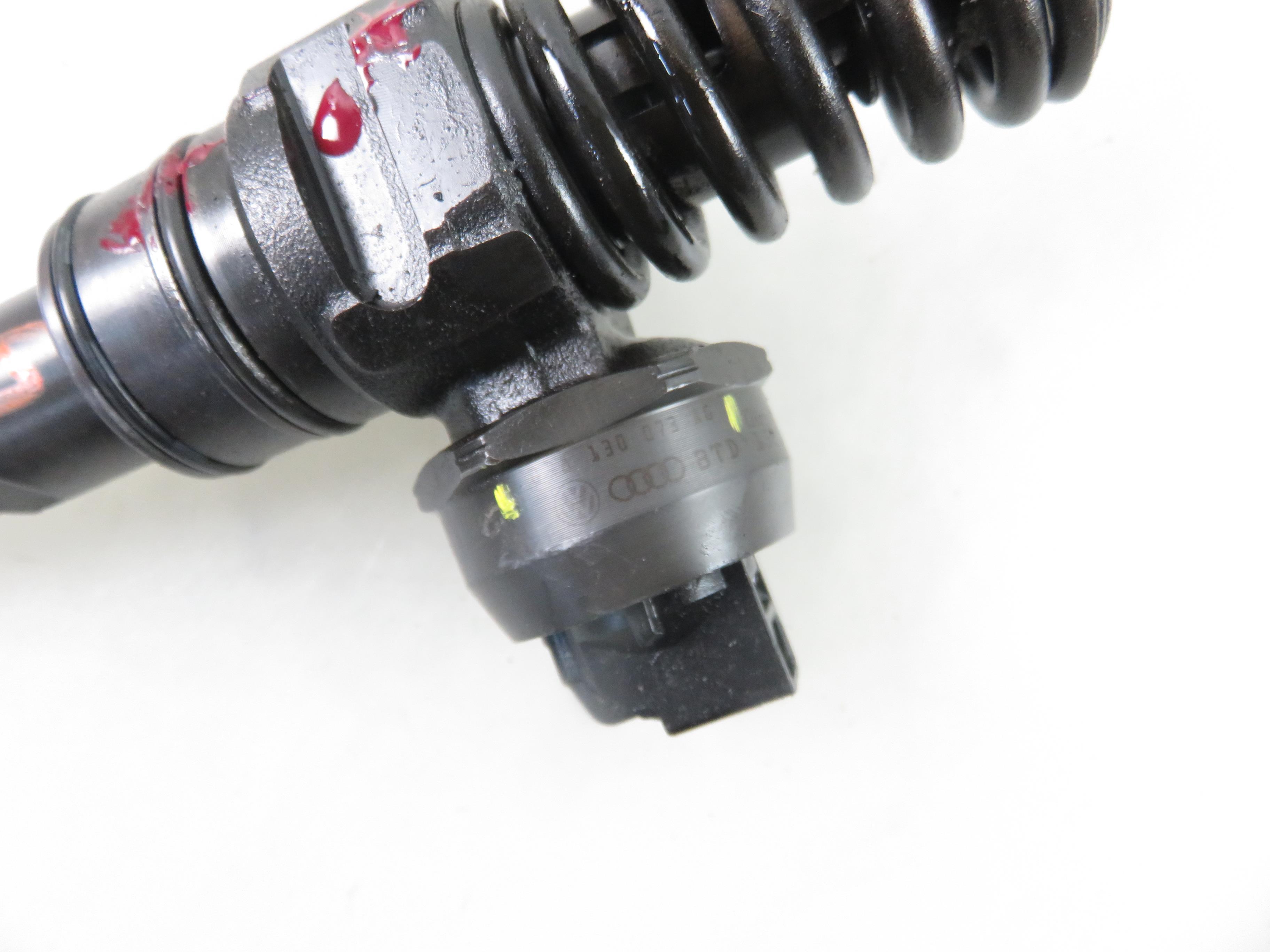 VOLKSWAGEN Bora 1 generation (1998-2005) Oil Injector 038130073AG, 0414720215 25766452