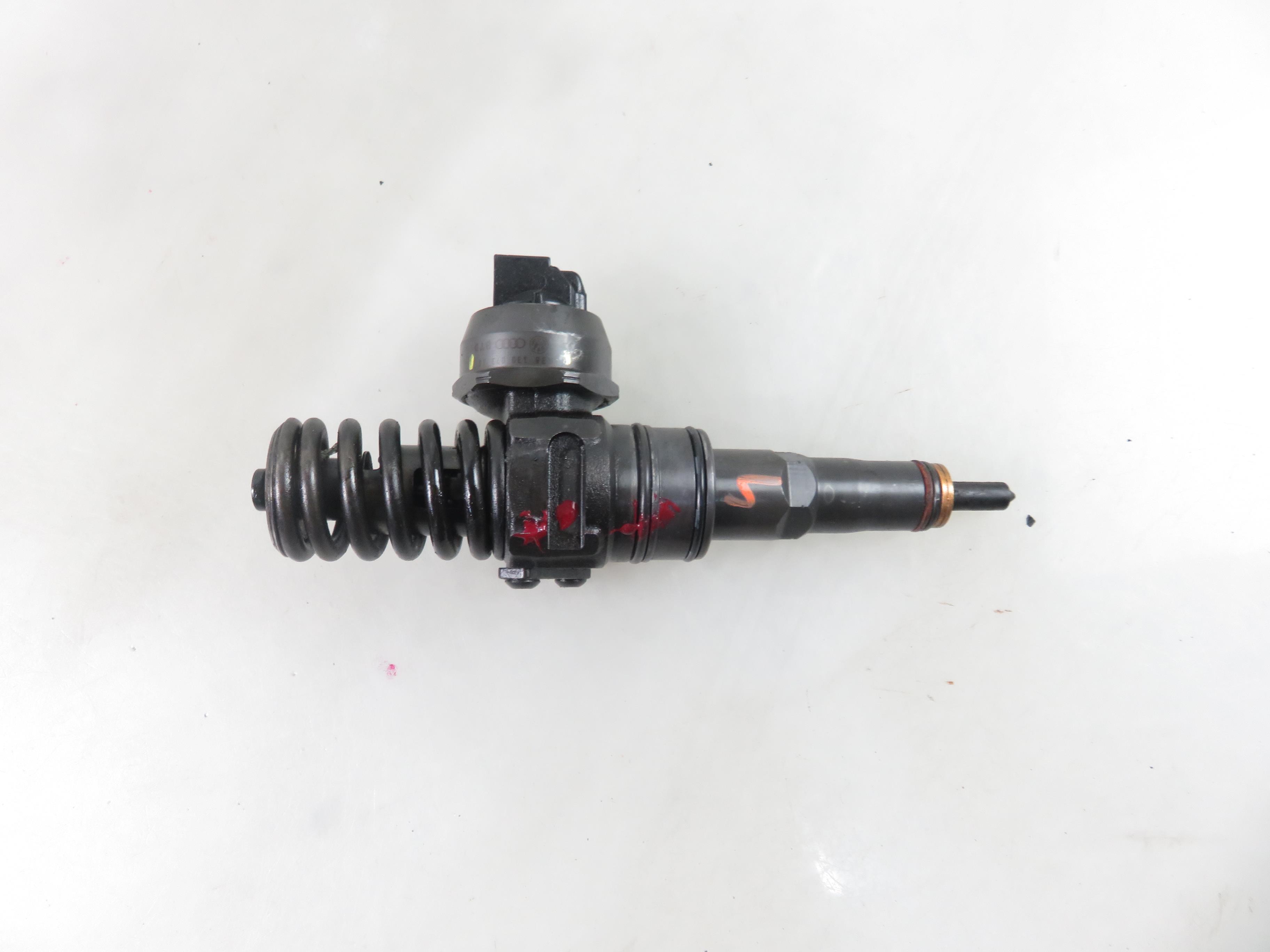 VOLKSWAGEN Bora 1 generation (1998-2005) Oil Injector 038130073AG, 0414720215 25766452