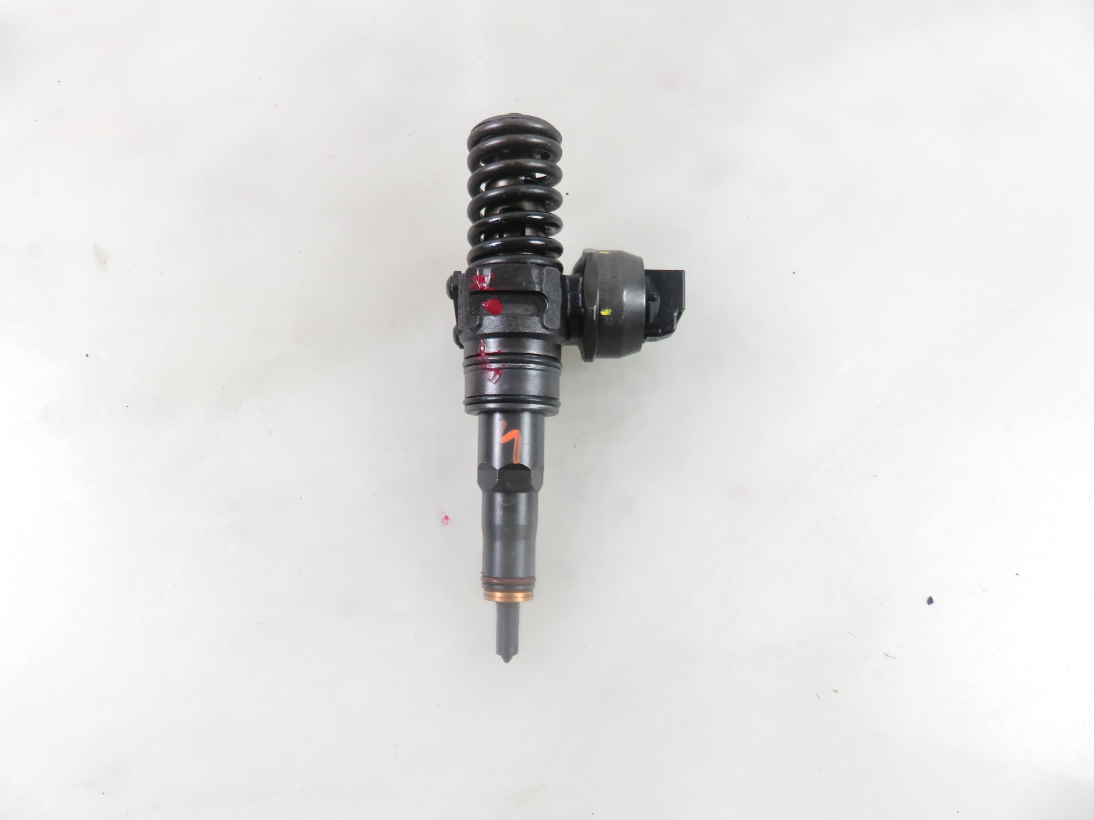 VOLKSWAGEN Bora 1 generation (1998-2005) Oil Injector 038130073AG, 0414720215 25766452