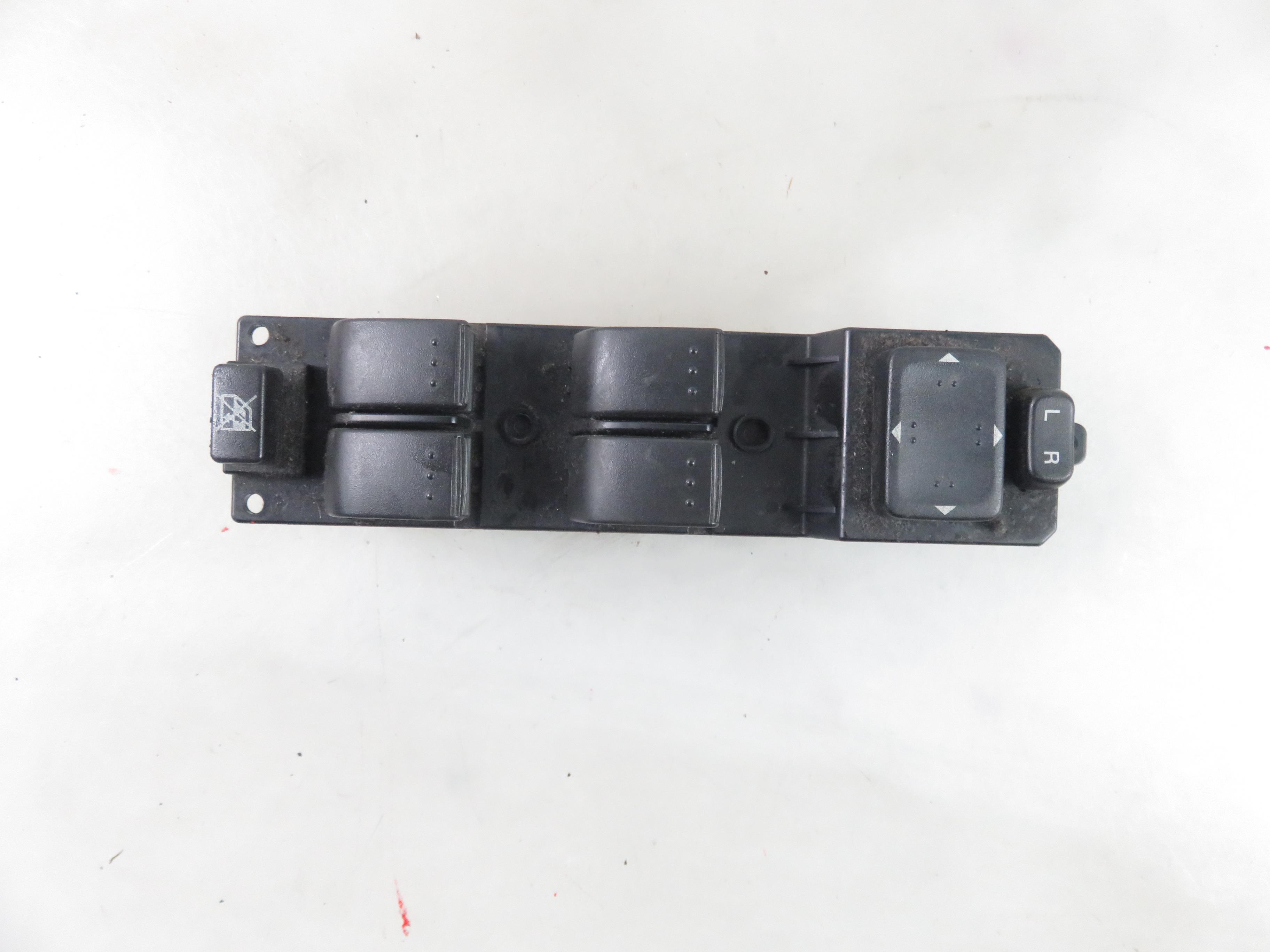 MAZDA 5 1 generation (2005-2010) Commutateur de fenêtre de porte avant gauche CC2966350A 25818778