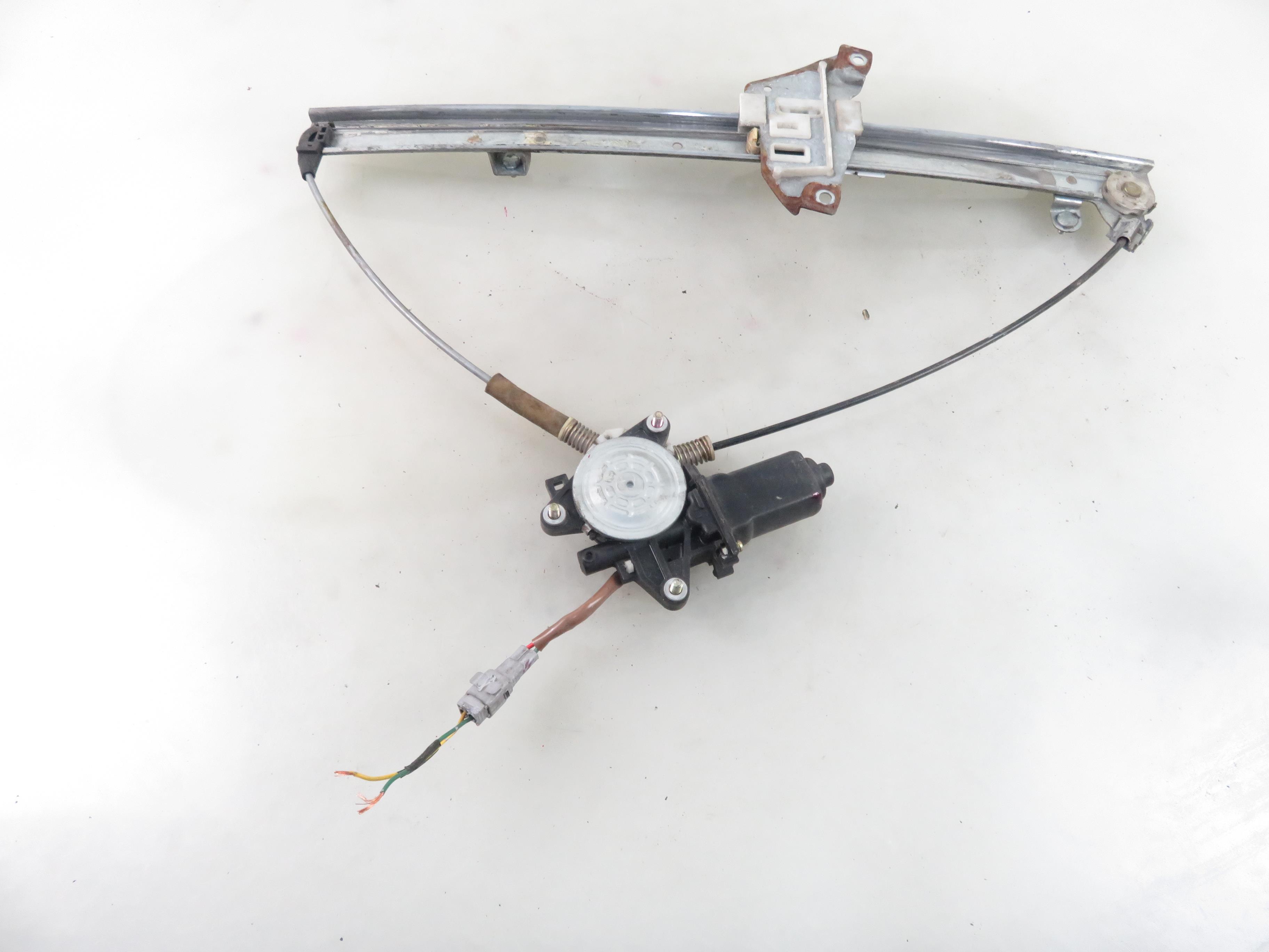 TOYOTA RAV4 1 generation (XA10) (1994-2000) Front Right Door Window Regulator 8572042010 25830578