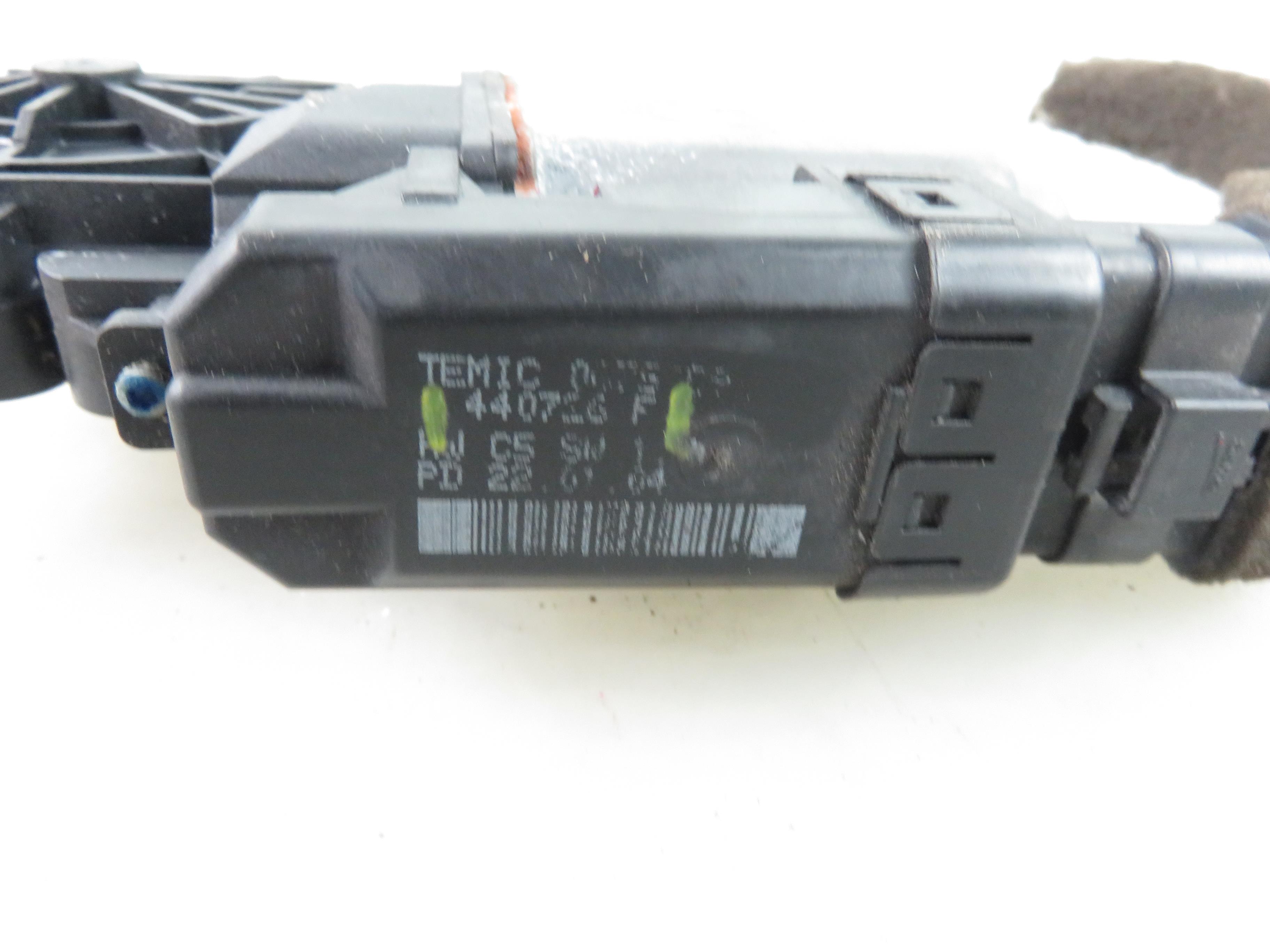 RENAULT Scenic 2 generation (2003-2010) Motor de control geam ușa  stânga spate 440726F, 400751G 25817765