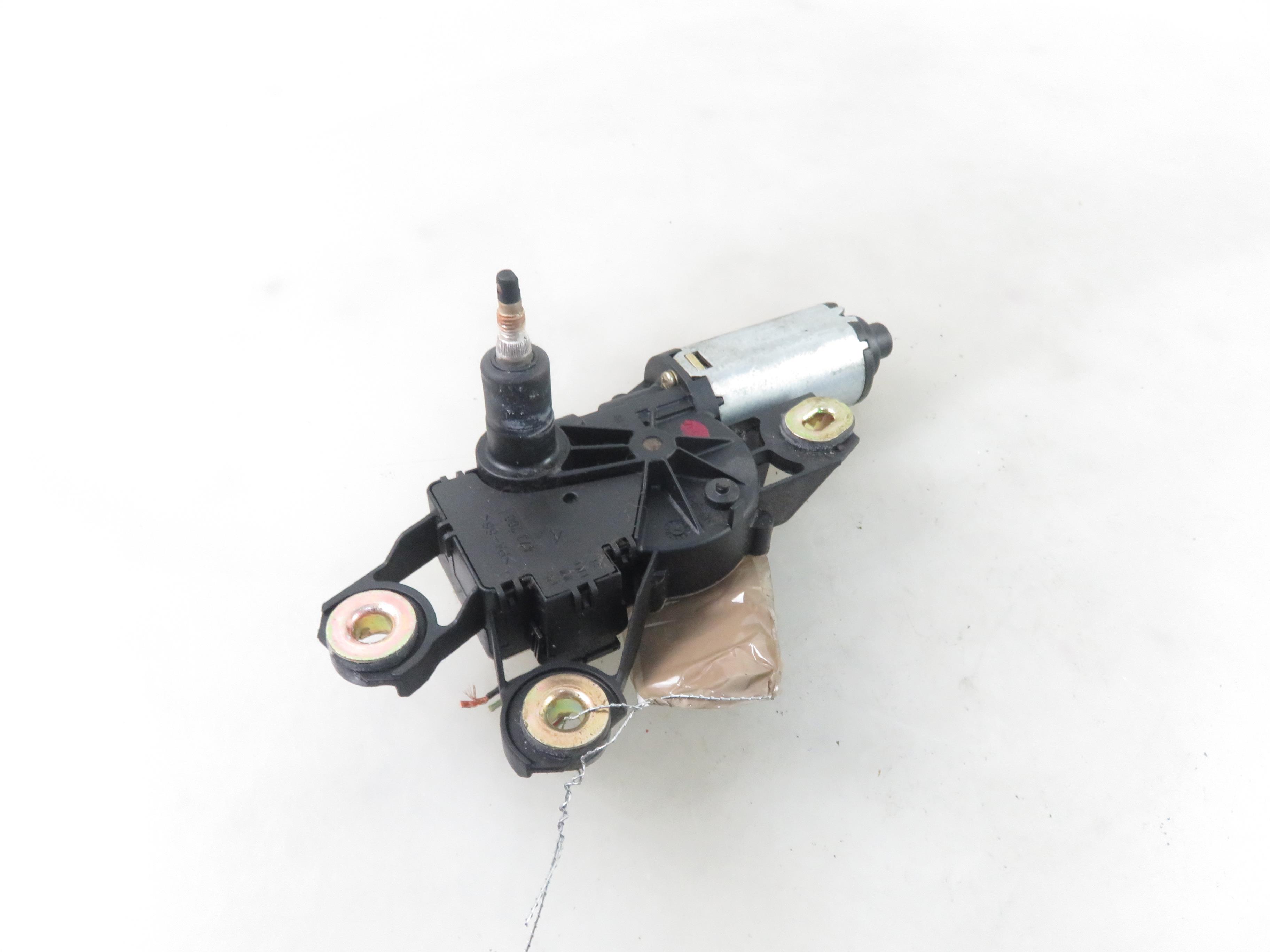 SEAT Ibiza 3 generation (2002-2008) Tailgate  Window Wiper Motor 6L6955711A 25824377