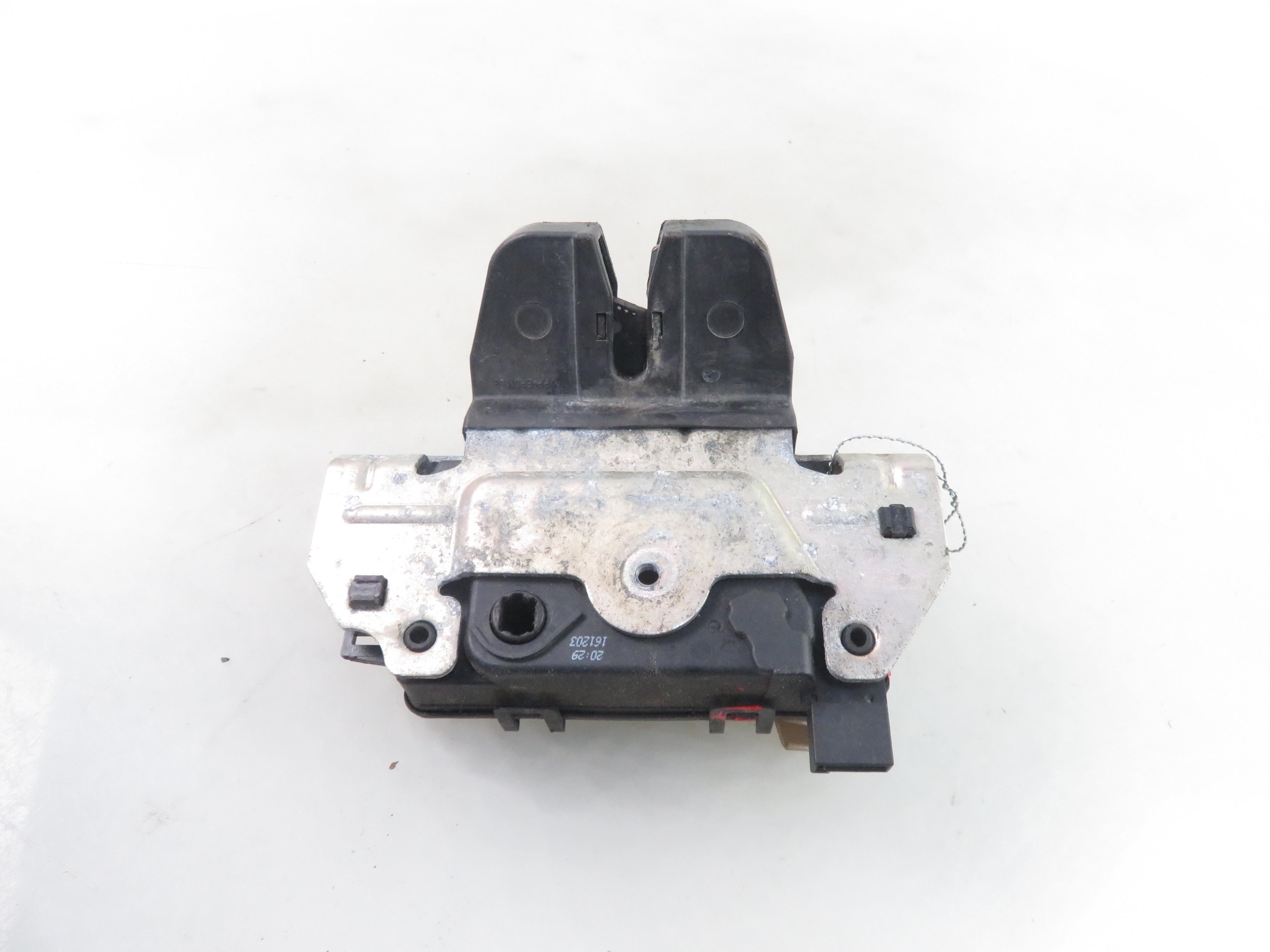 OPEL Astra H (2004-2014) Замок крышки багажника 1317285 25824323