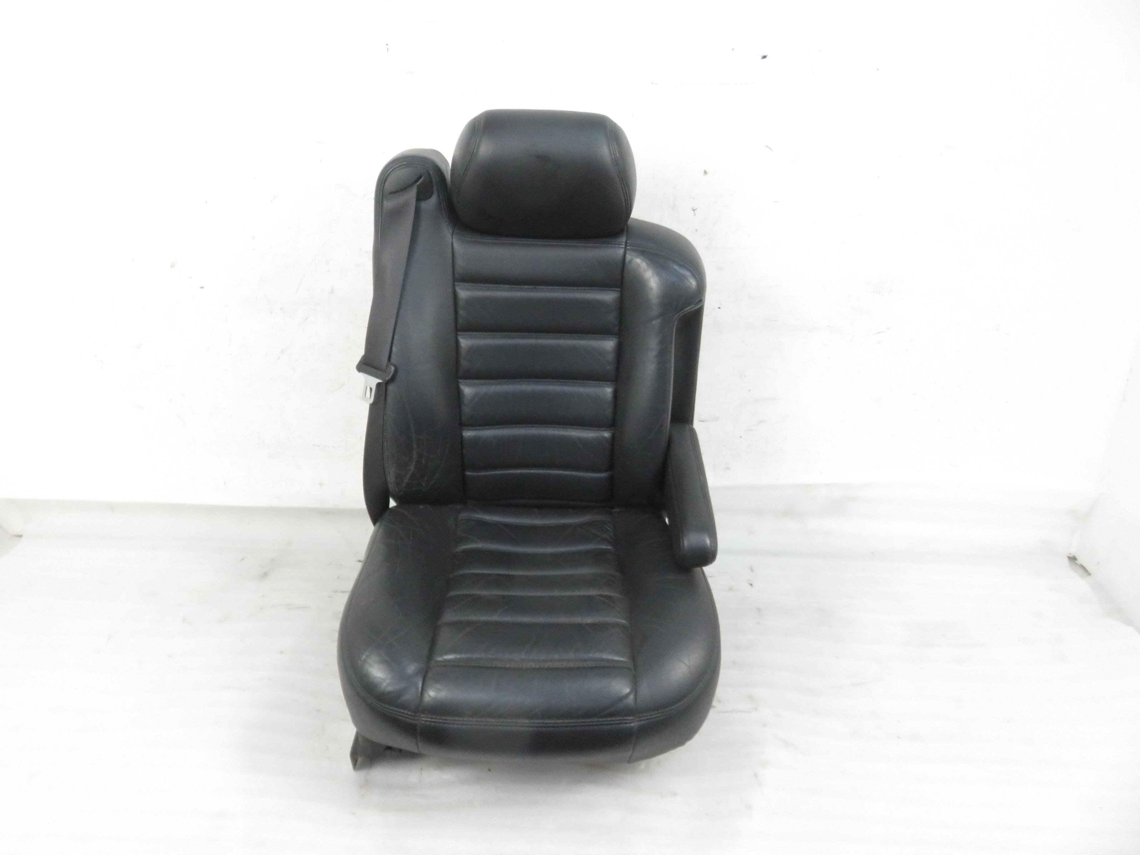 HUMMER H2 1 generation (2002-2009) Front Right Seat 25817566