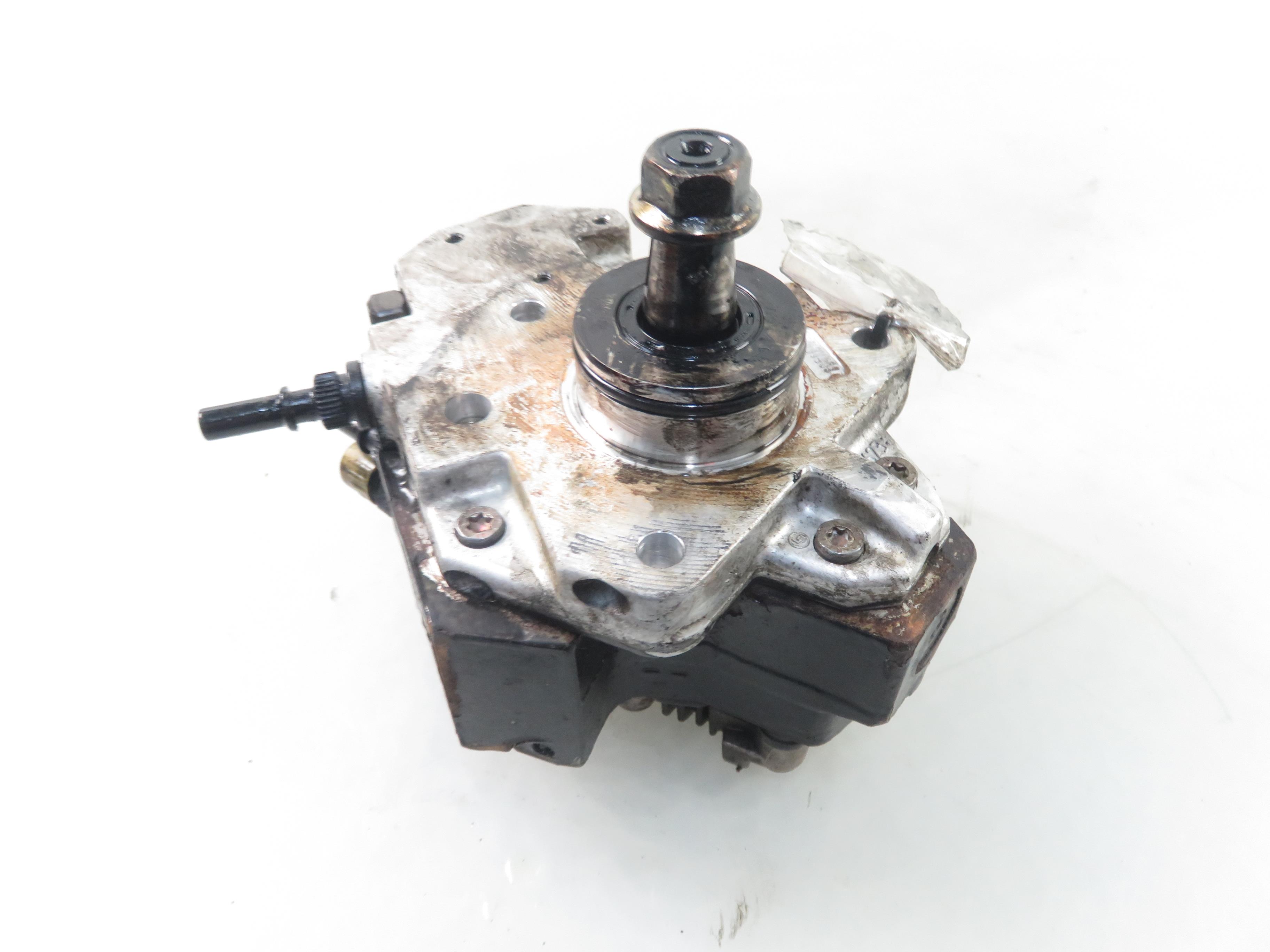 HYUNDAI H-1 Starex (1997-2007) High Pressure Fuel Pump 331004A010, 0445010101 25837625