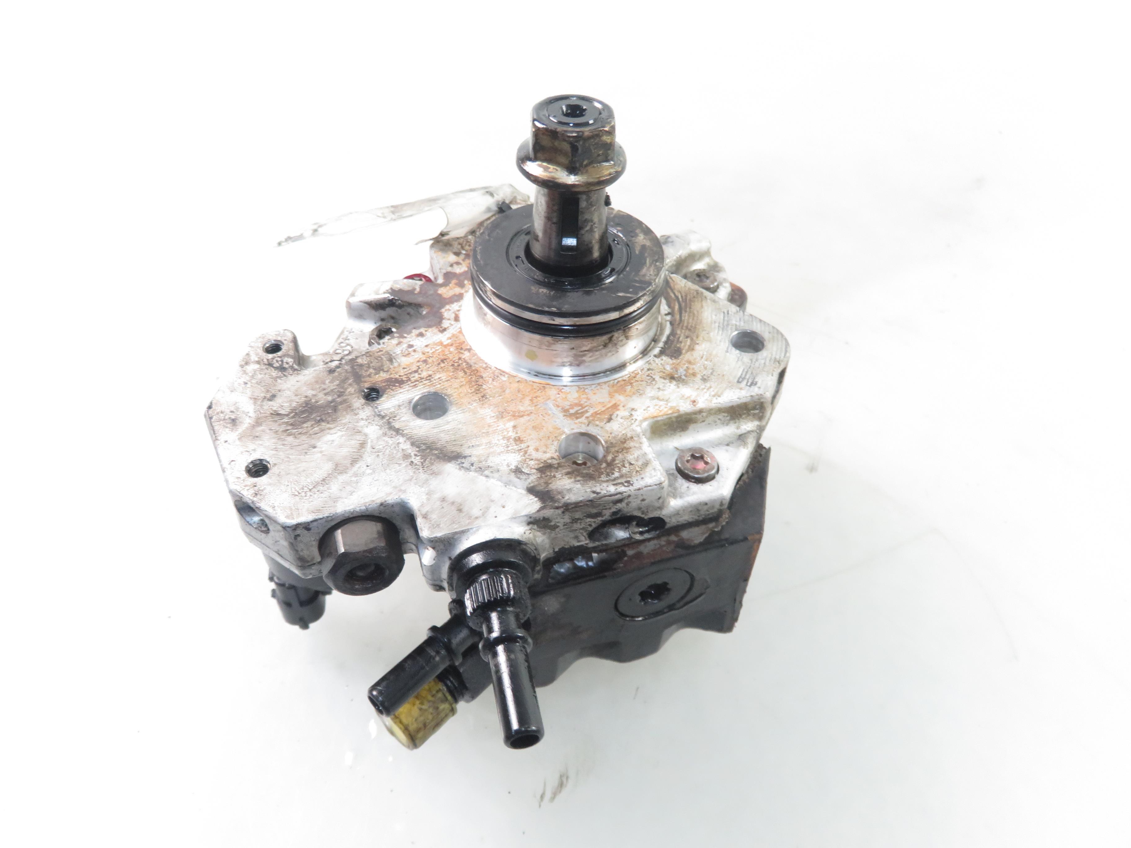 HYUNDAI H-1 Starex (1997-2007) High Pressure Fuel Pump 331004A010, 0445010101 25837625