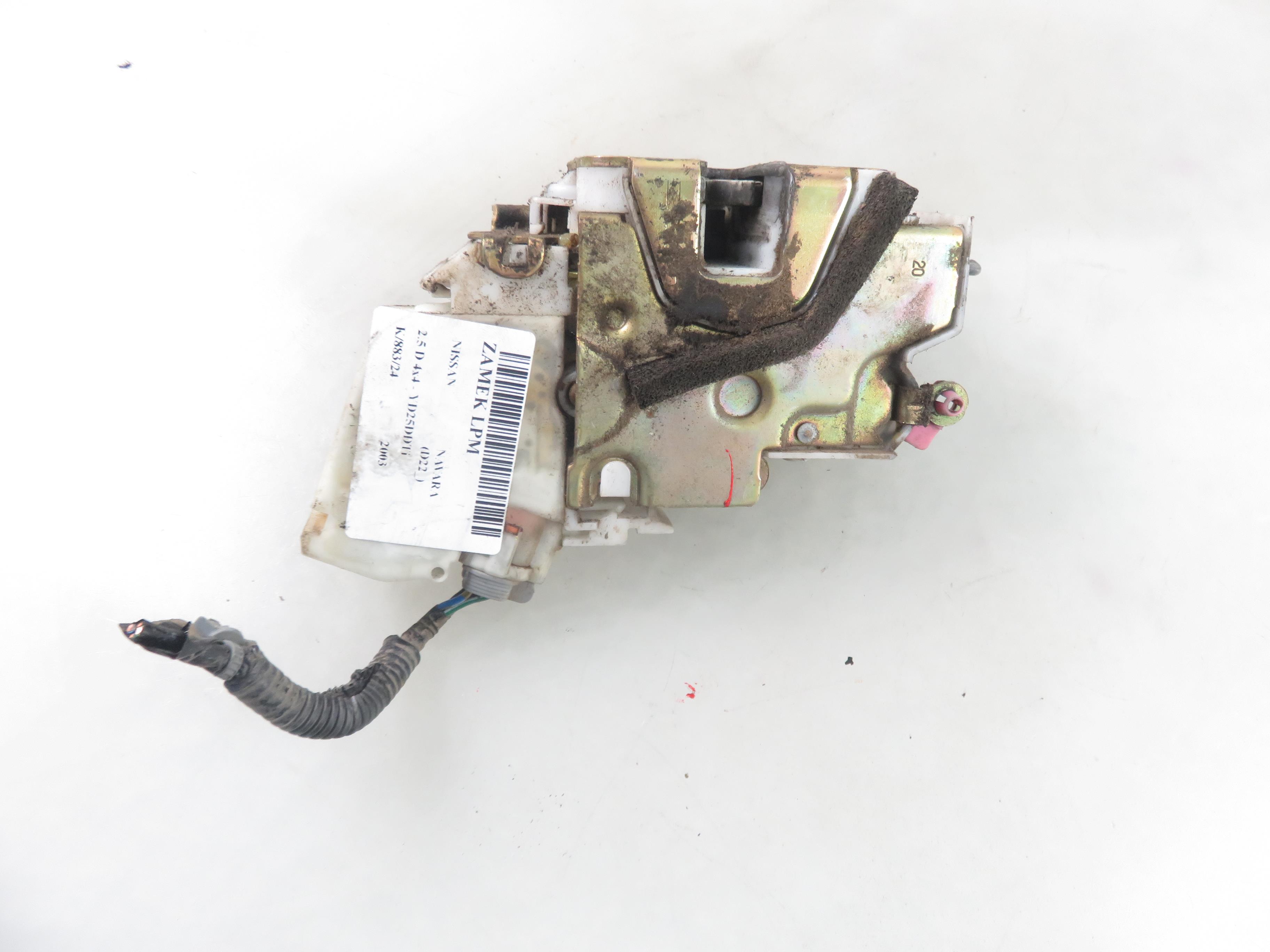 NISSAN Navara D22 (1997-2005) Front Left Door Lock 805525P013 25872668