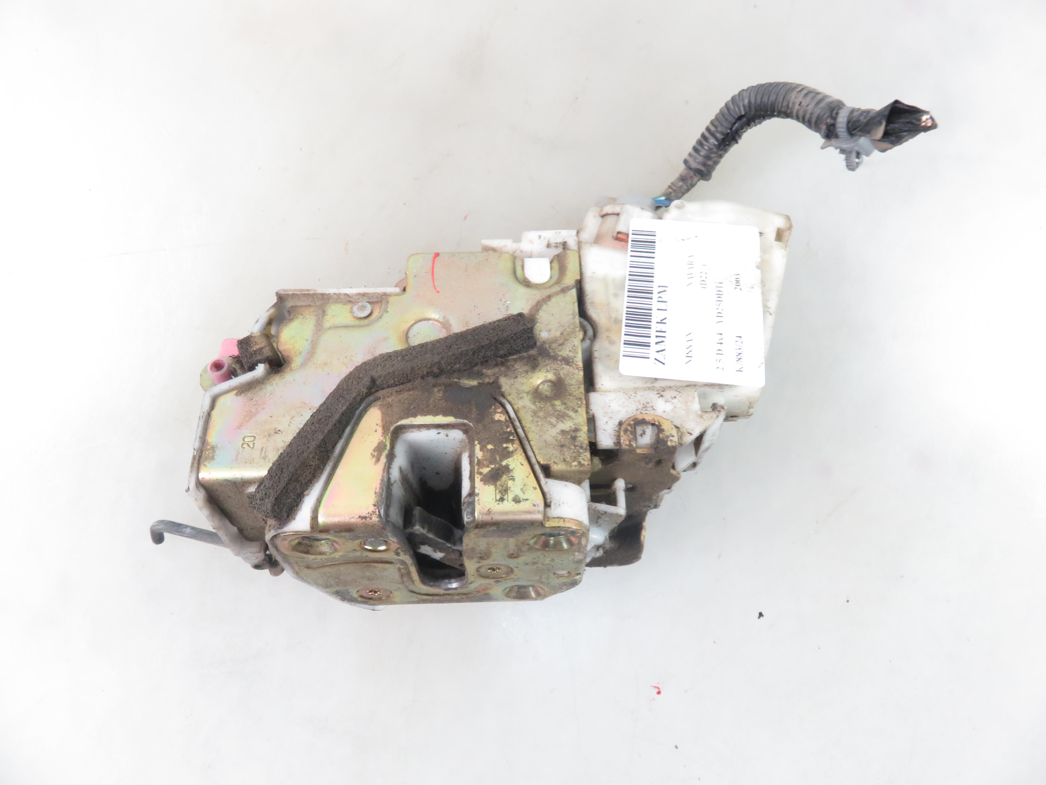 NISSAN Navara D22 (1997-2005) Front Left Door Lock 805525P013 25872668