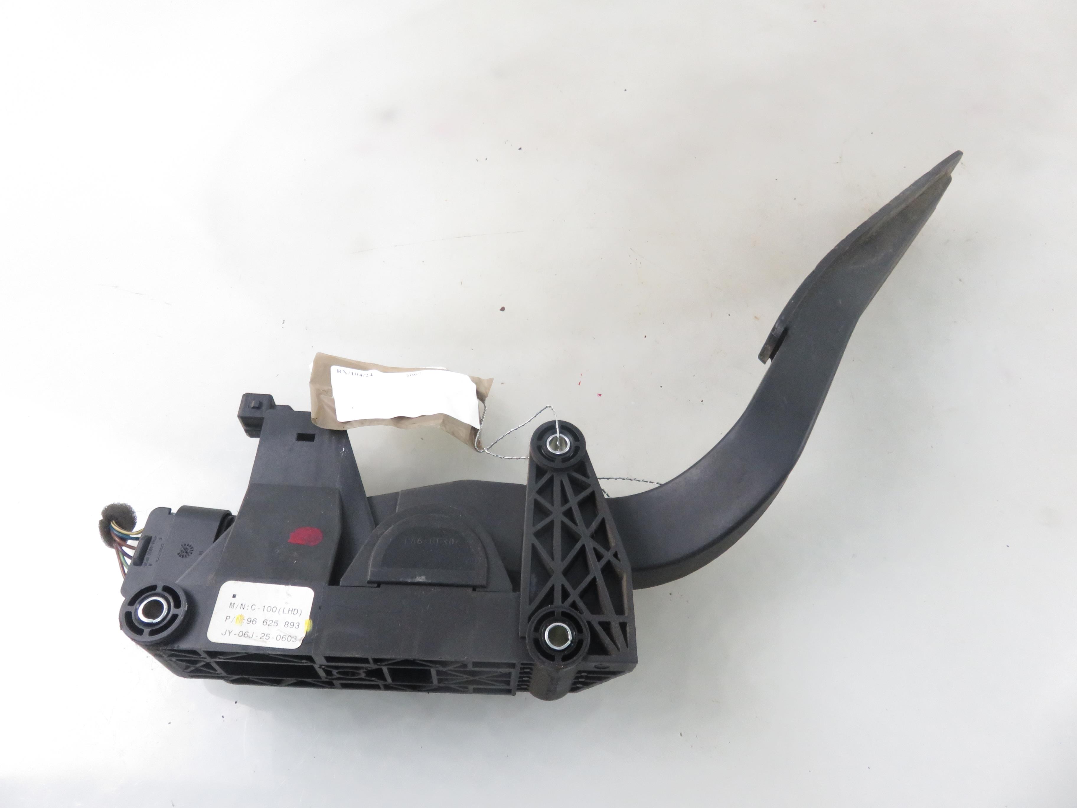 OPEL Antara 1 generation (2006-2015) Педаль газа 96625893 25976302